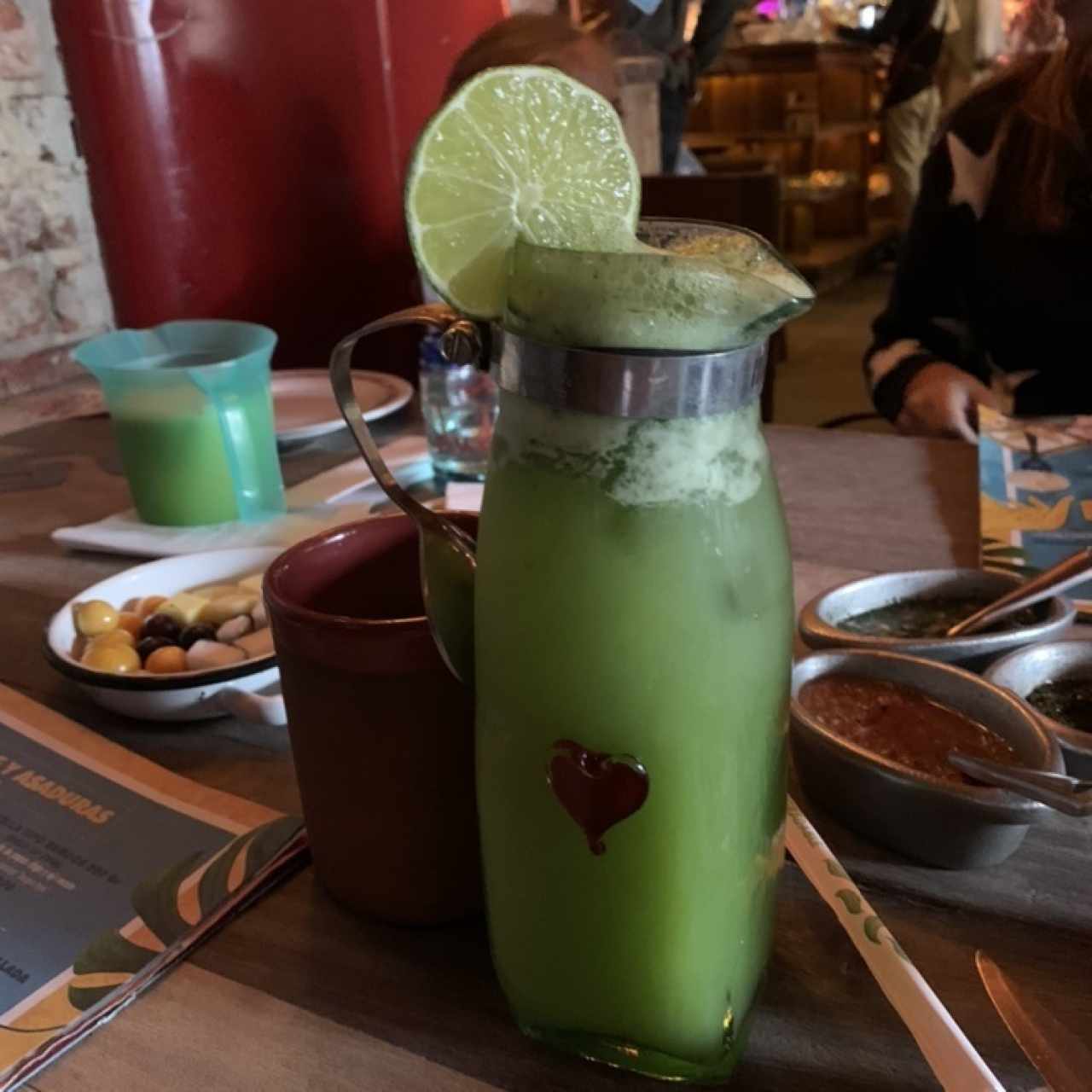 Limonada con yerbabuena 