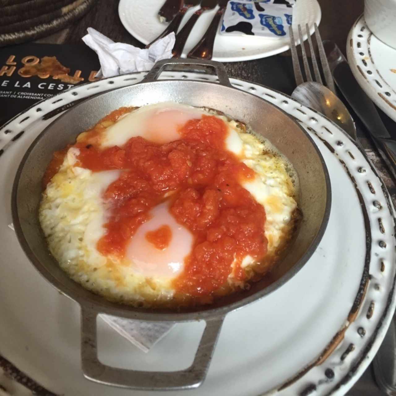 Huevos fritos o revueltos con adición