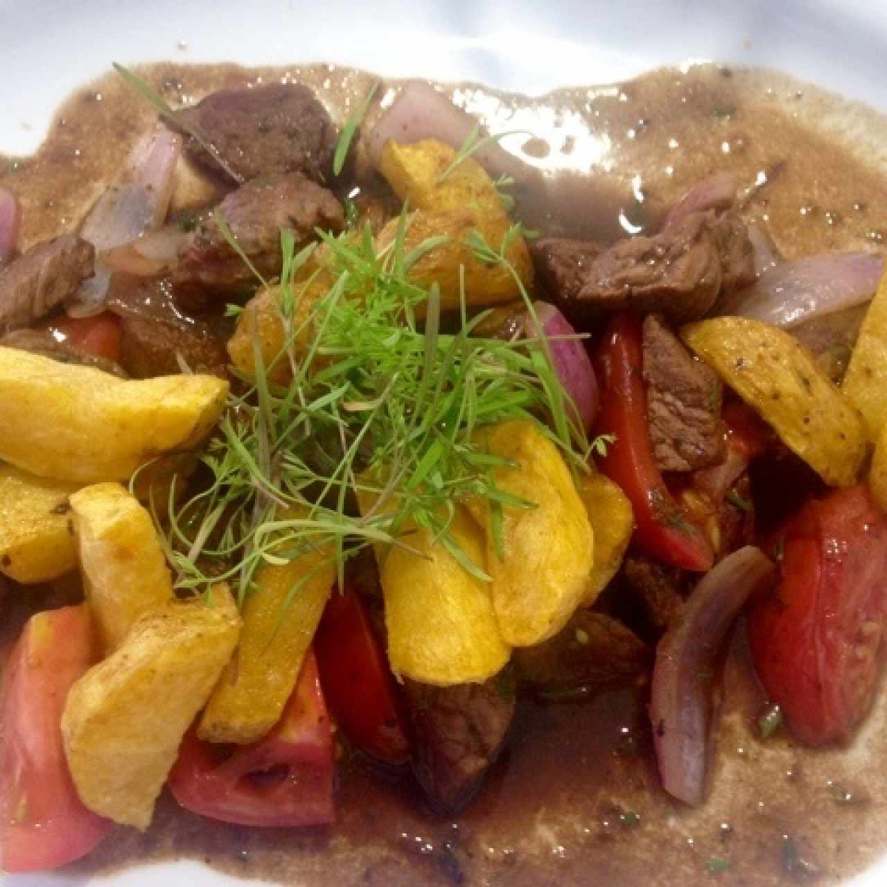 lomo saltado