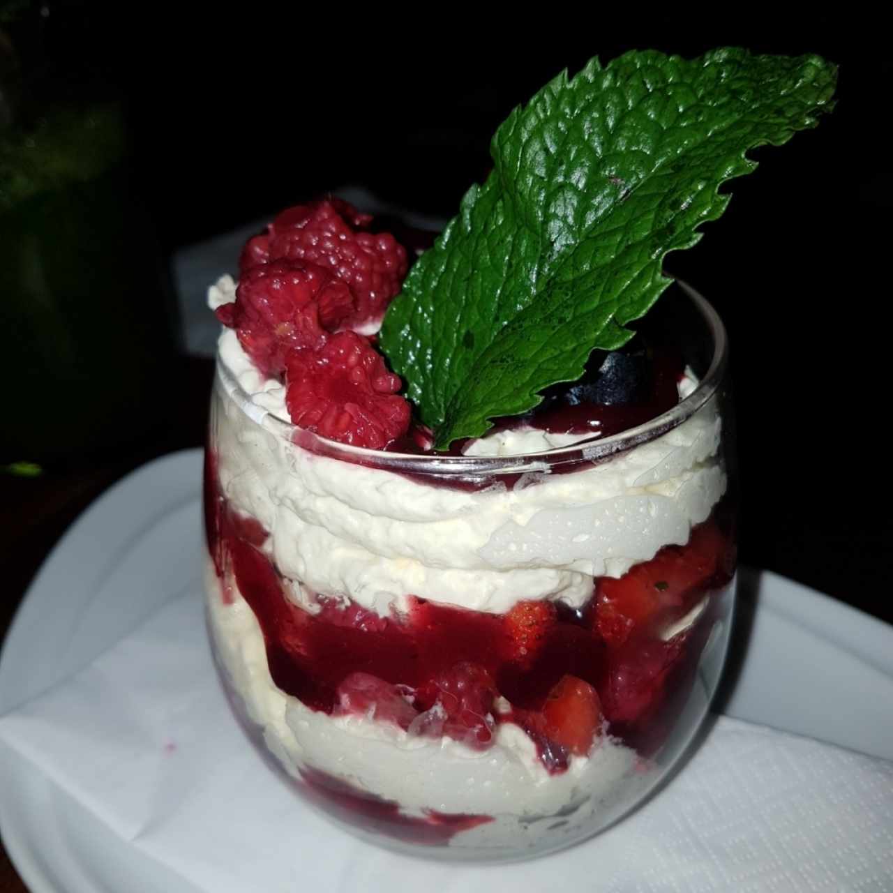 Pavlova de frutos rojos