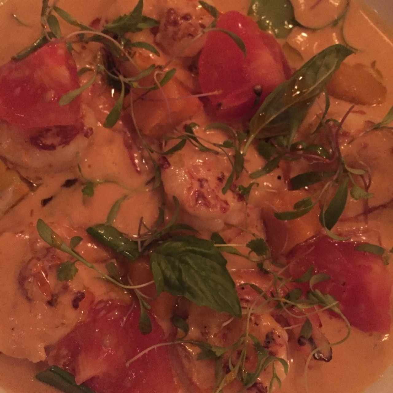 Langostinos con Curry Rojo