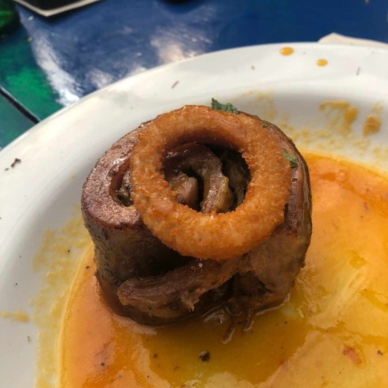 sobrebarriga en salsa de maracuyá
