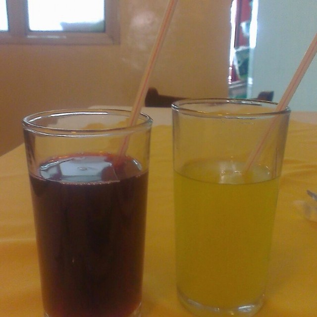 Chicha morada y limonada