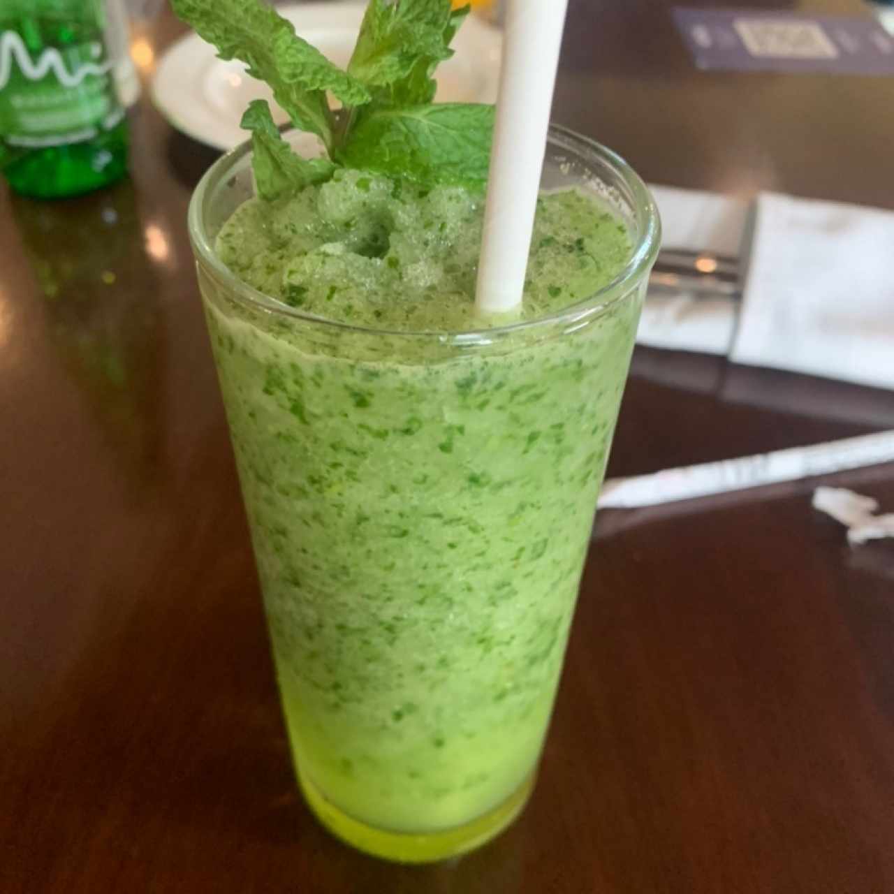 Limonada yerbabuena