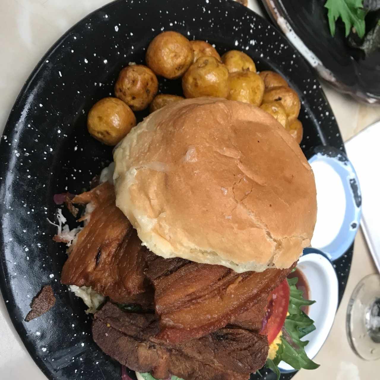 hamburguesa de chicharrón