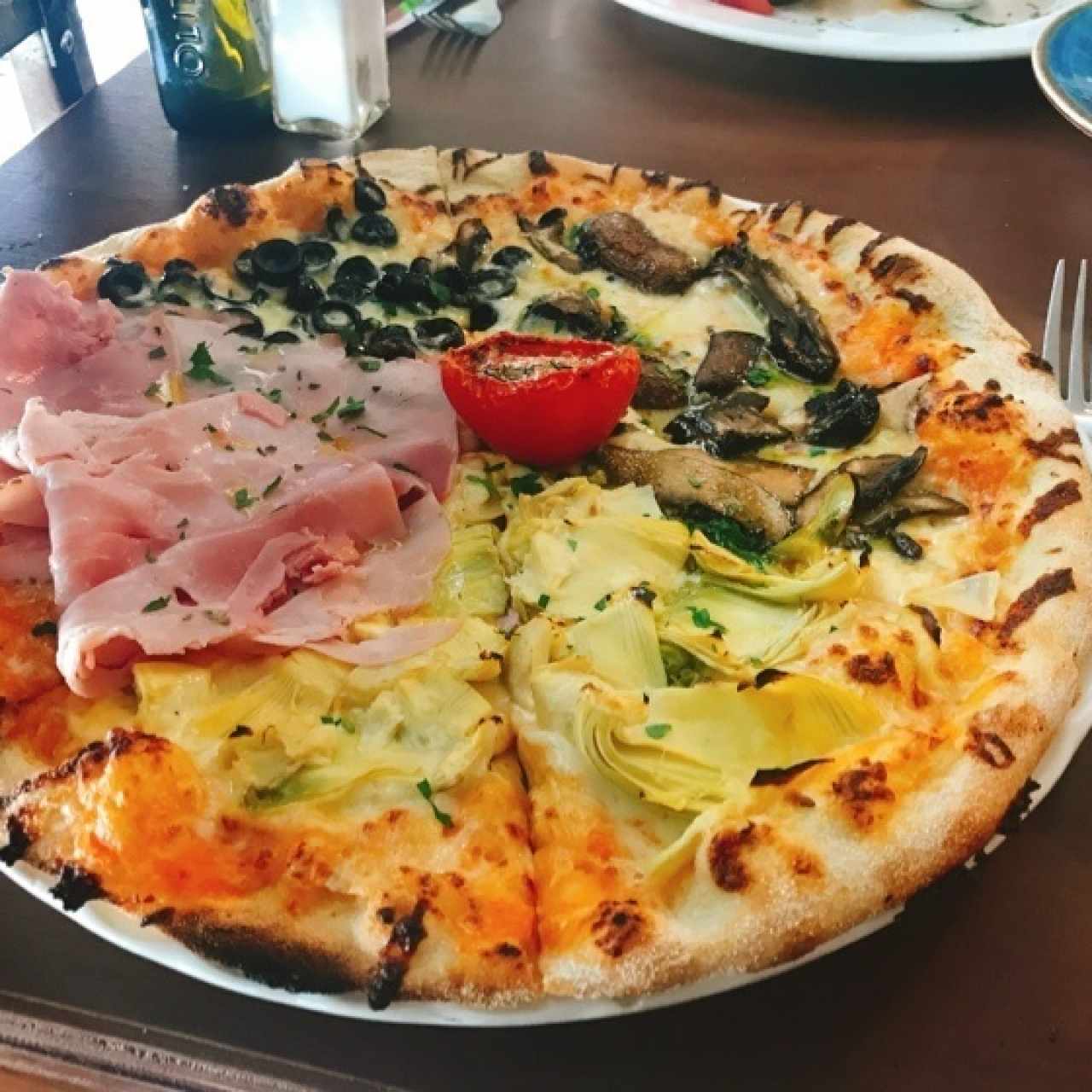Pizza cuatro estaciones