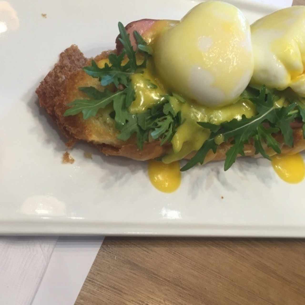 hot dog benedictino