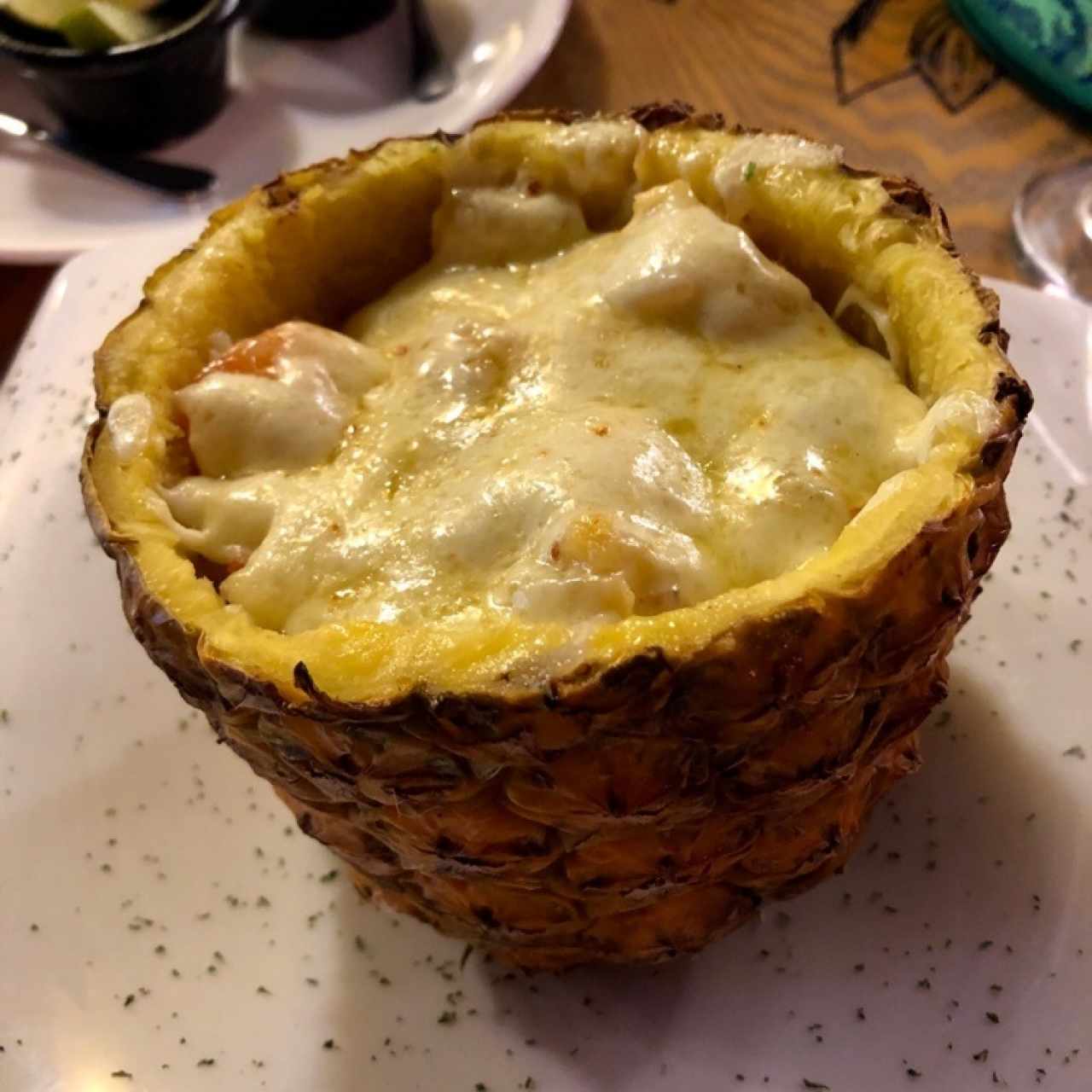 LA DIVINA PIÑA