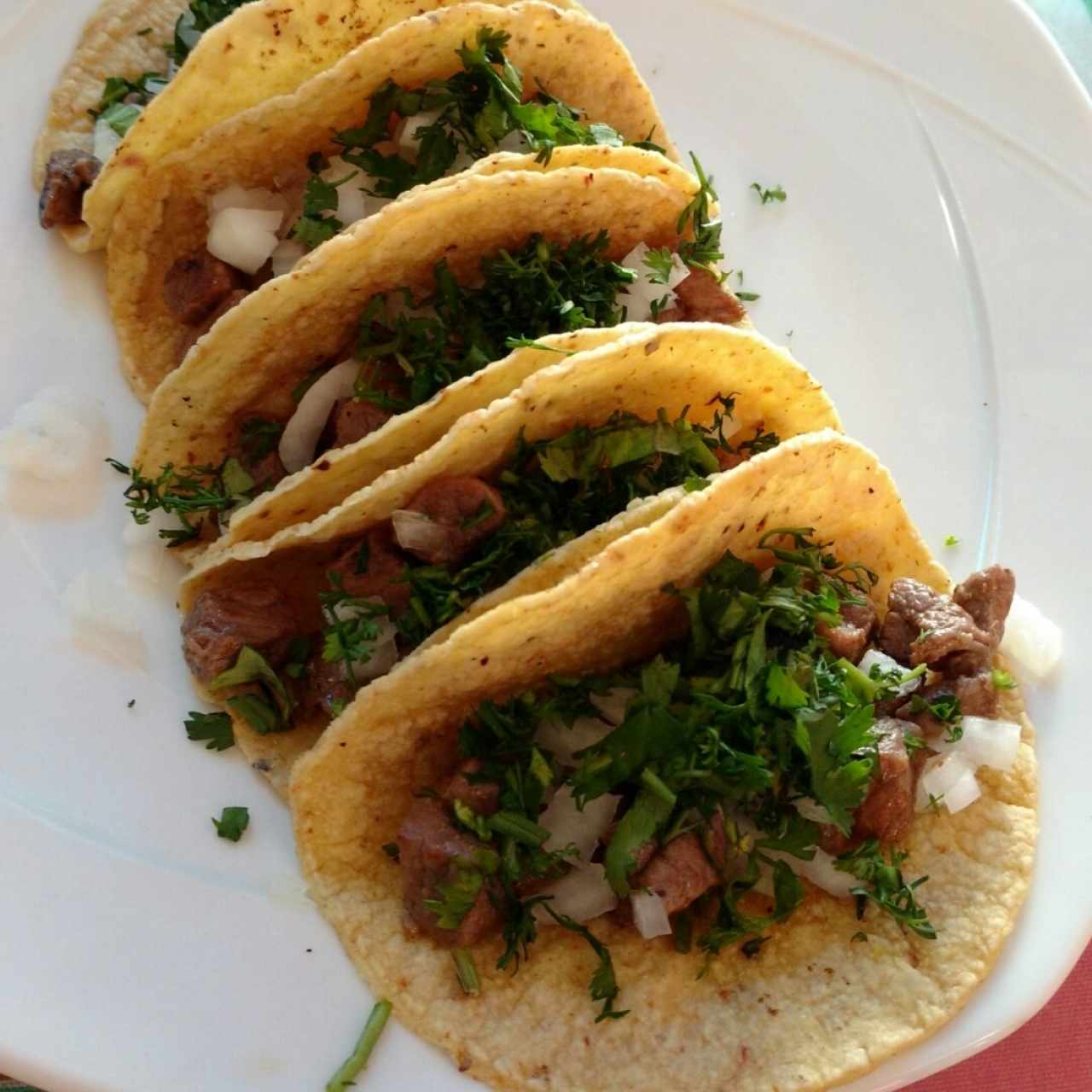 Tacos de carne asada