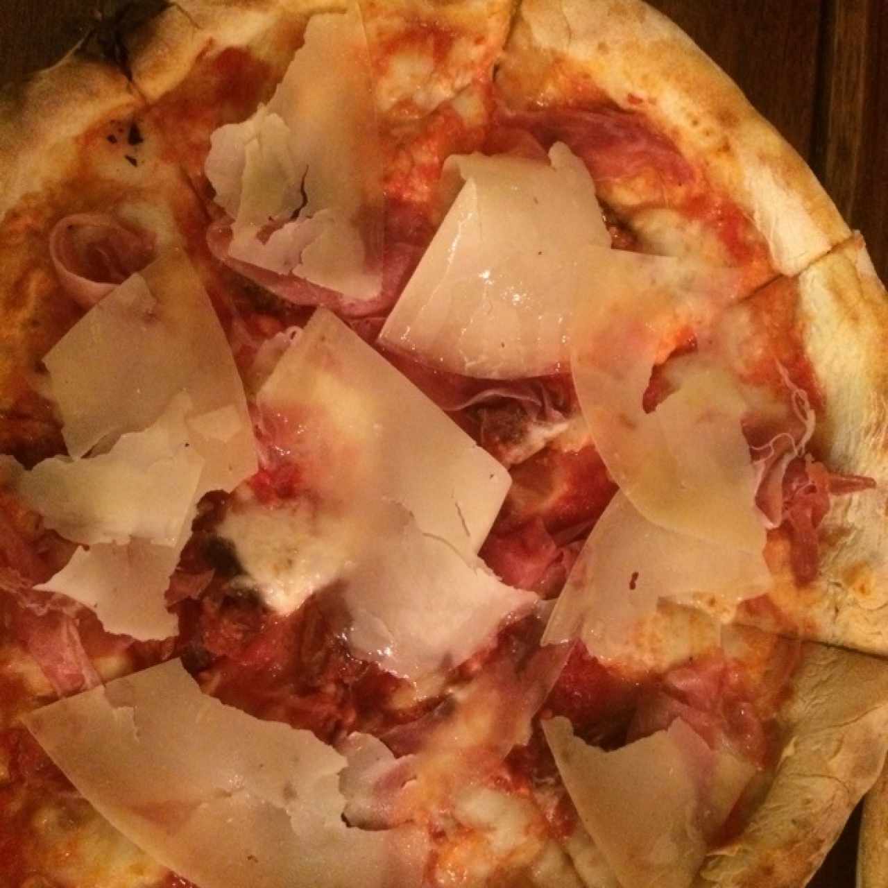 Prosciutto y dátiles