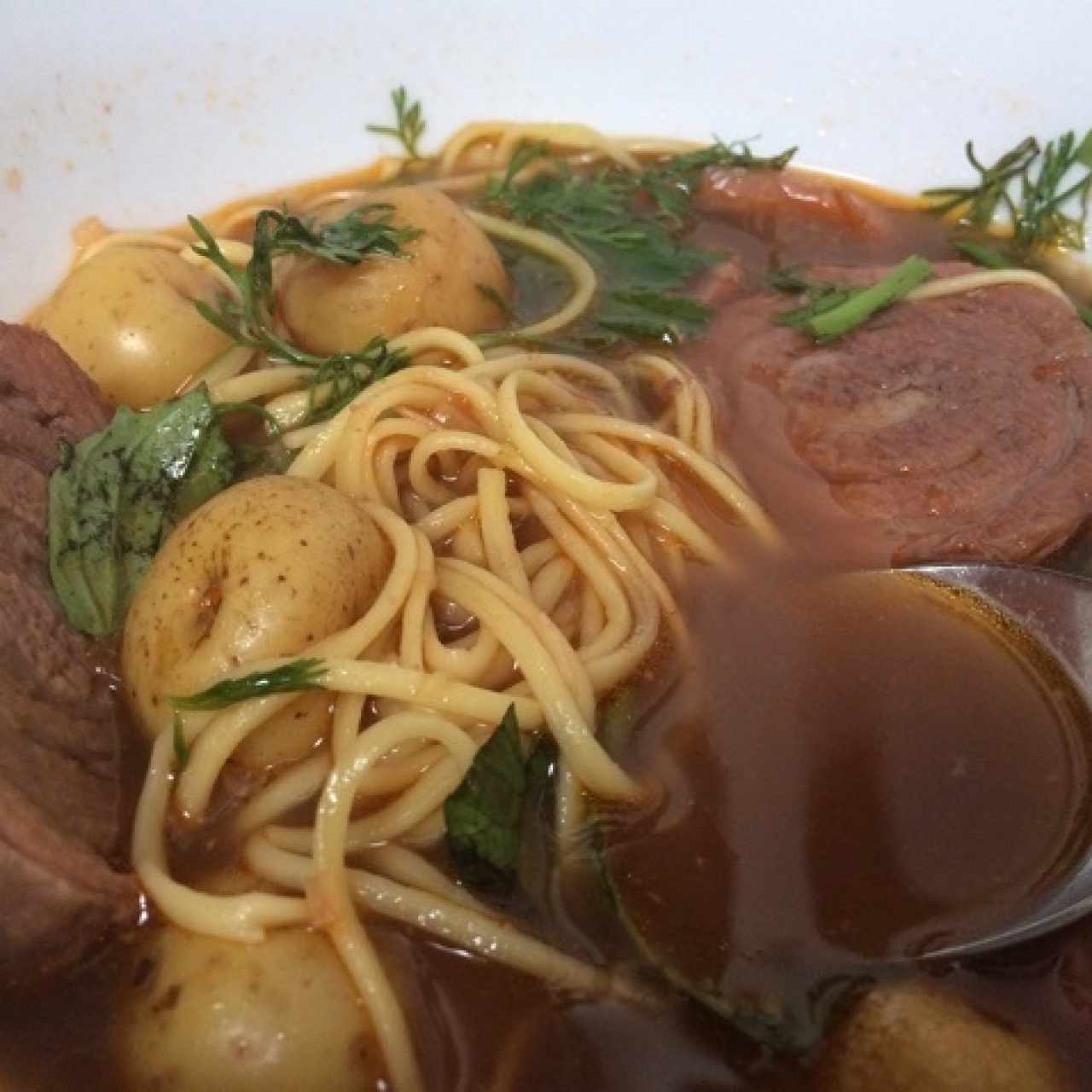 Caldo Aromático de Res
