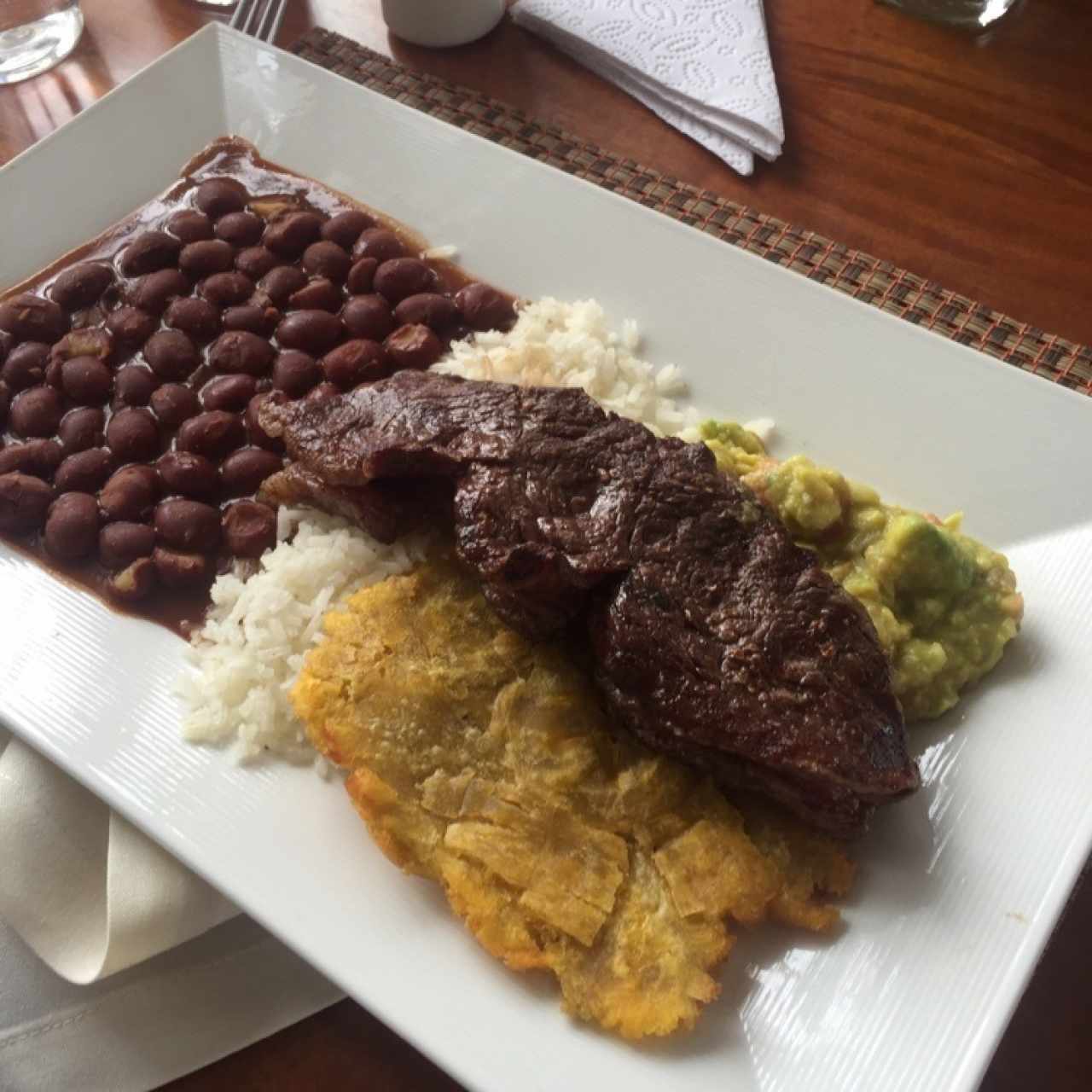 bandeja arriera