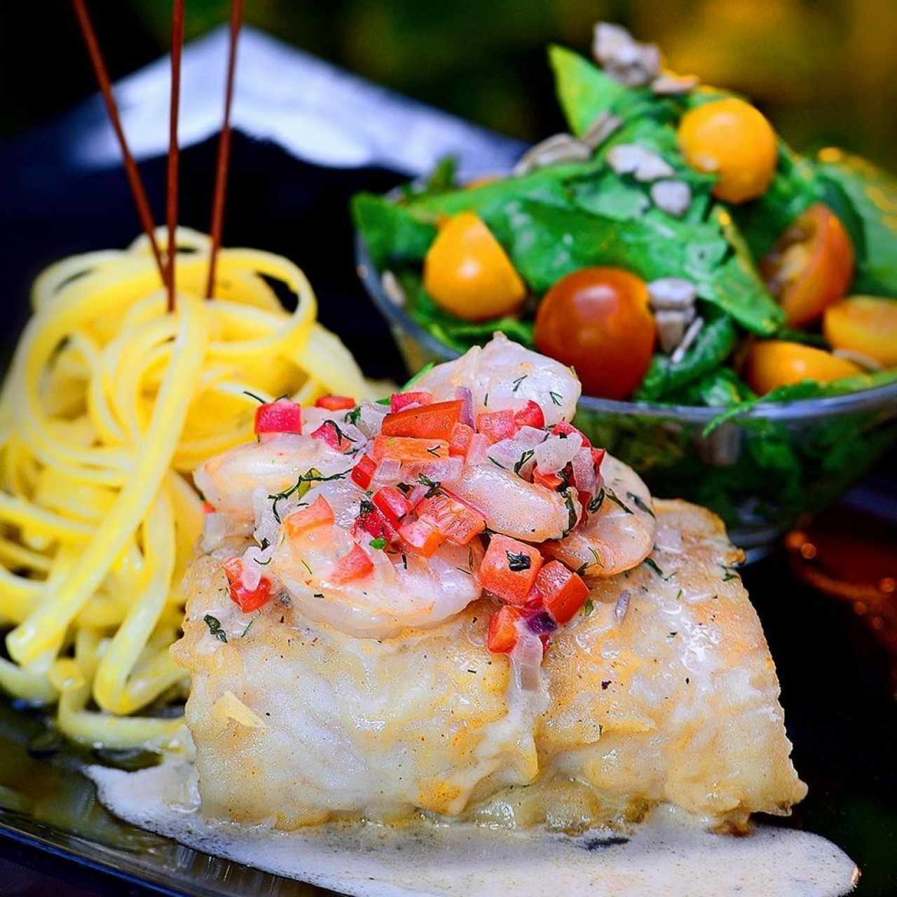 Filete de Pescado Blanco en Salpicón de Camarones