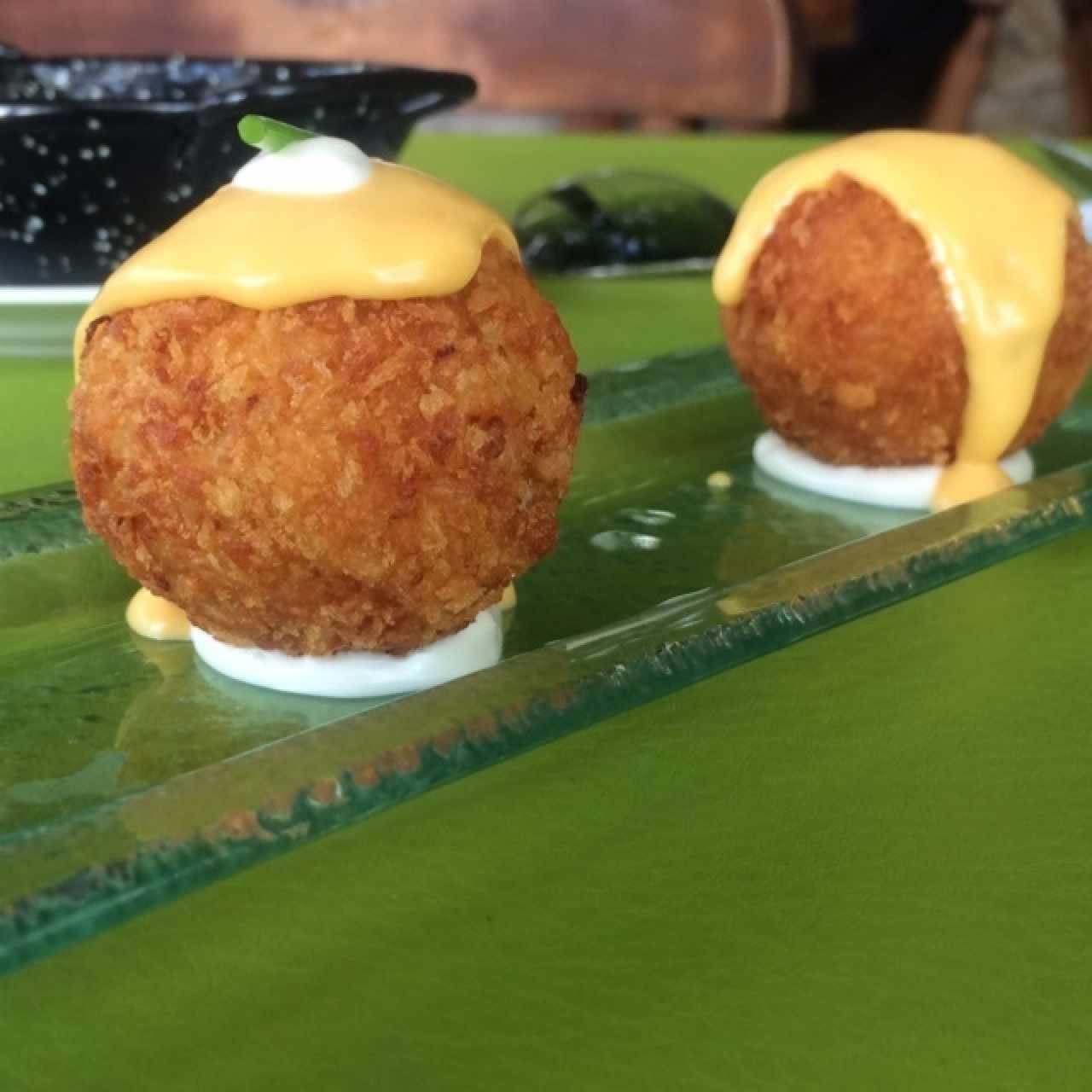 bueñuelo de salmon y centolla 