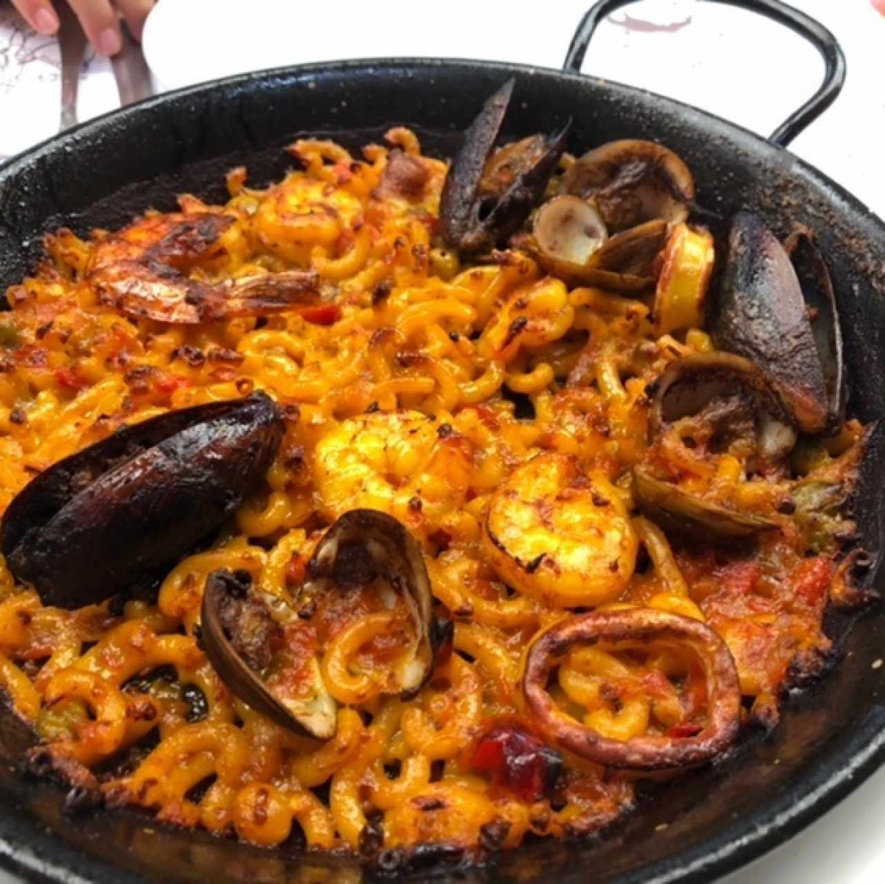 Fideua