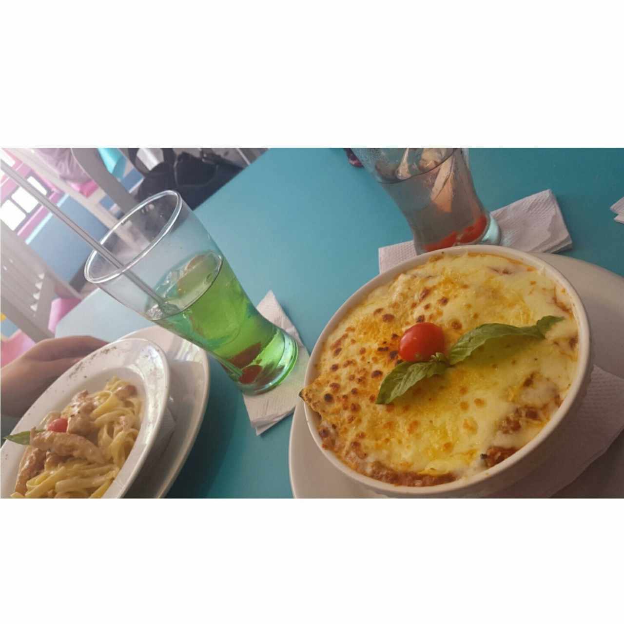 Lasagna Boloñesa ❤ muy buen sabor,lugar y servicio. 