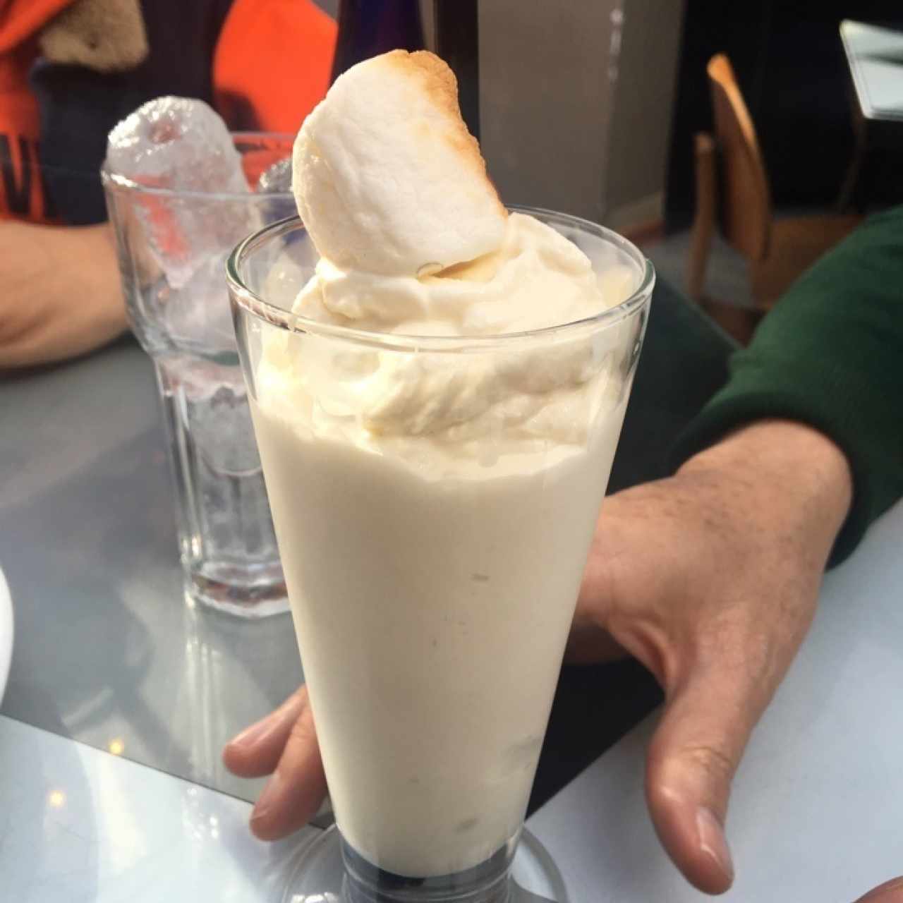 Milkshake de Vainilla con mashmallows. 