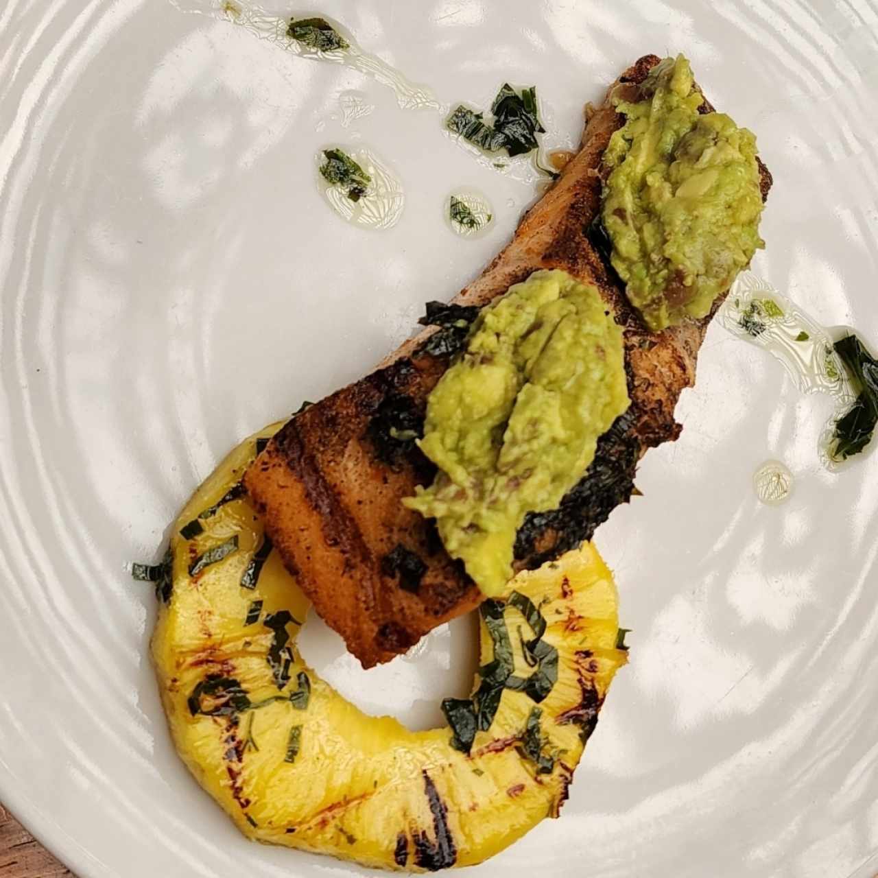 Salmon Hawaiano