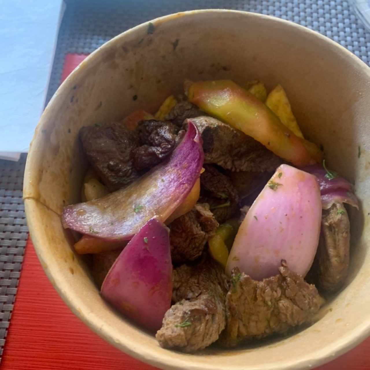 Lomo saltado