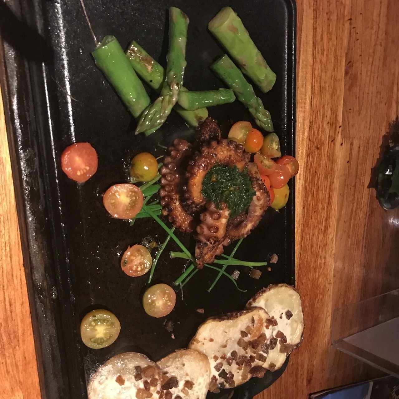 Pulpo a la brasa