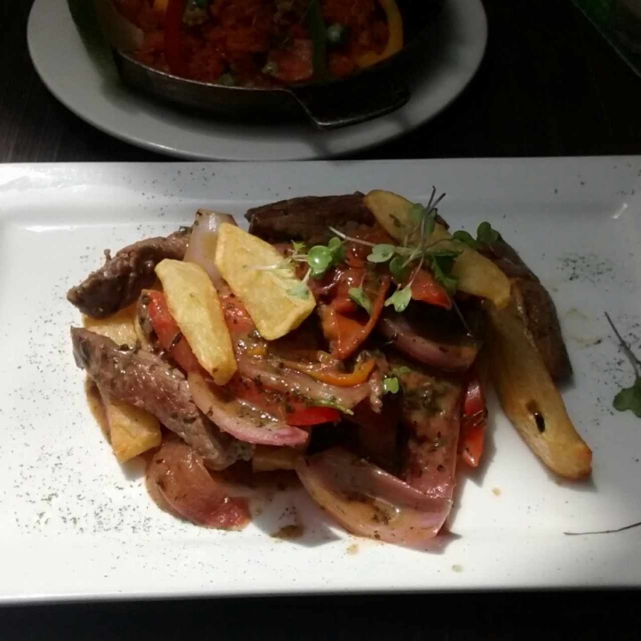 Lomosalltado al estilo andino