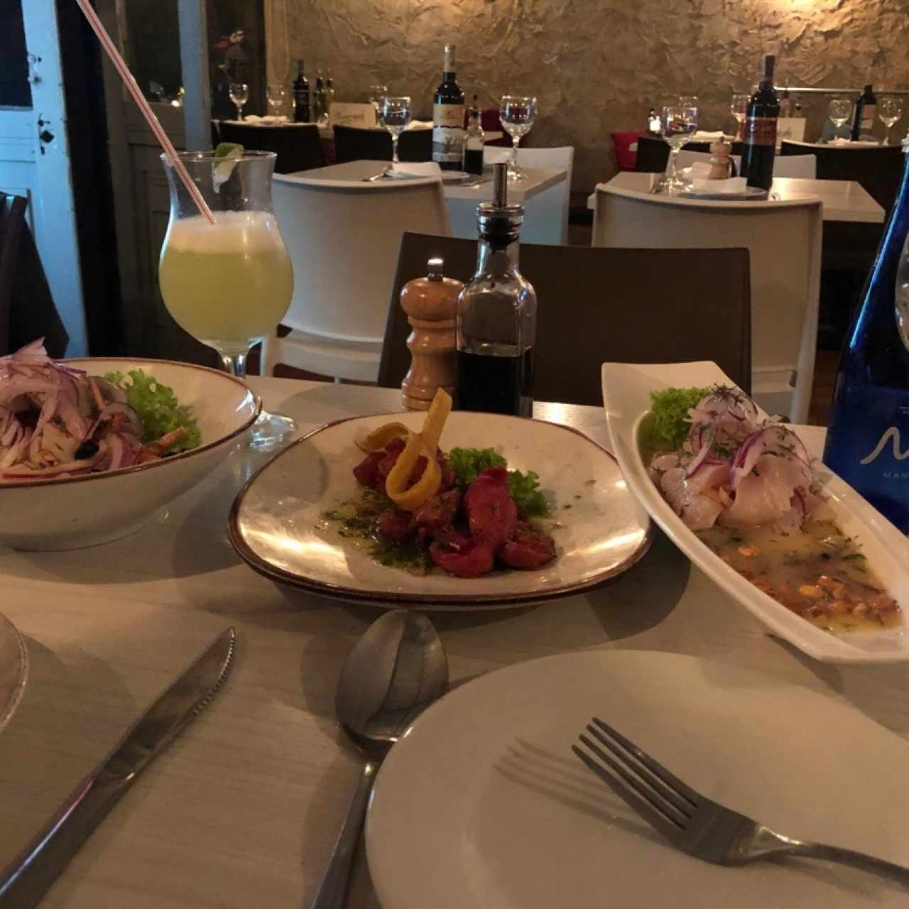 ceviche mixto - chorizo a la parrilla - ceviche de pescado 