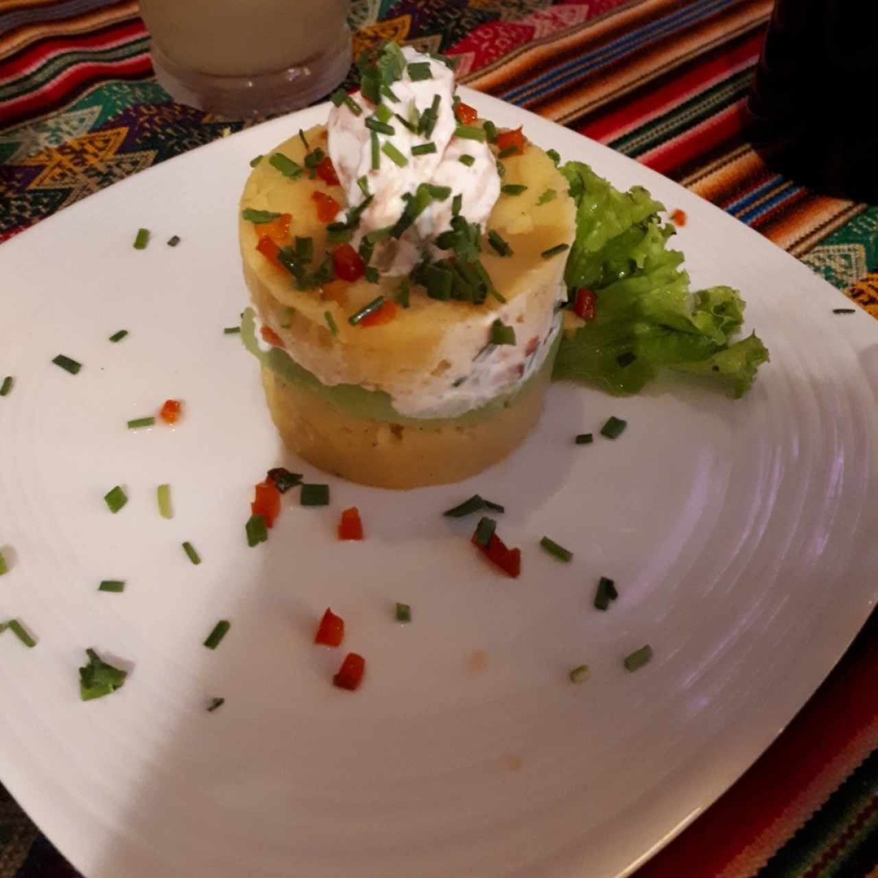 Causa de camarones