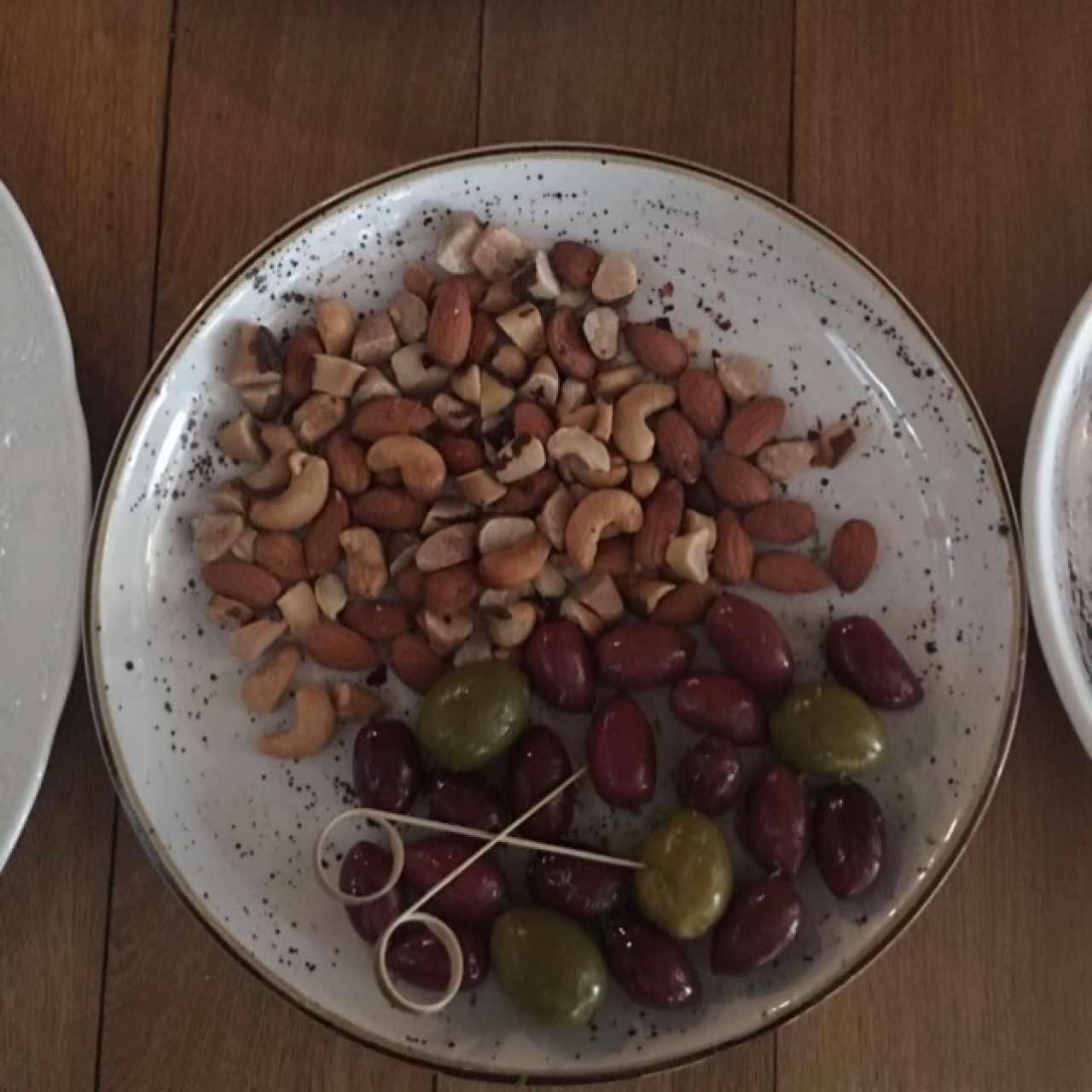 entrada almendras picantes