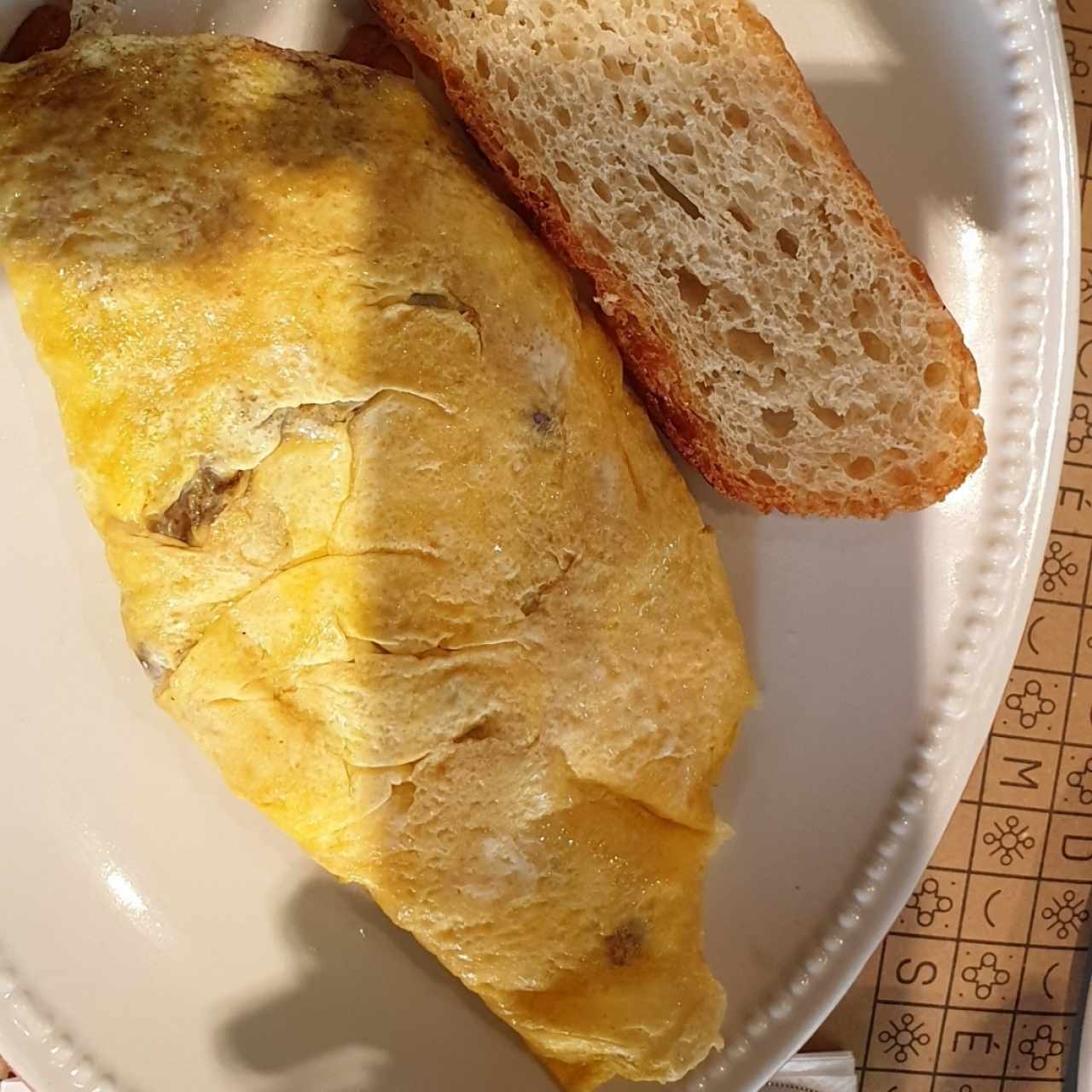 Omelette de plátano maduro confitado