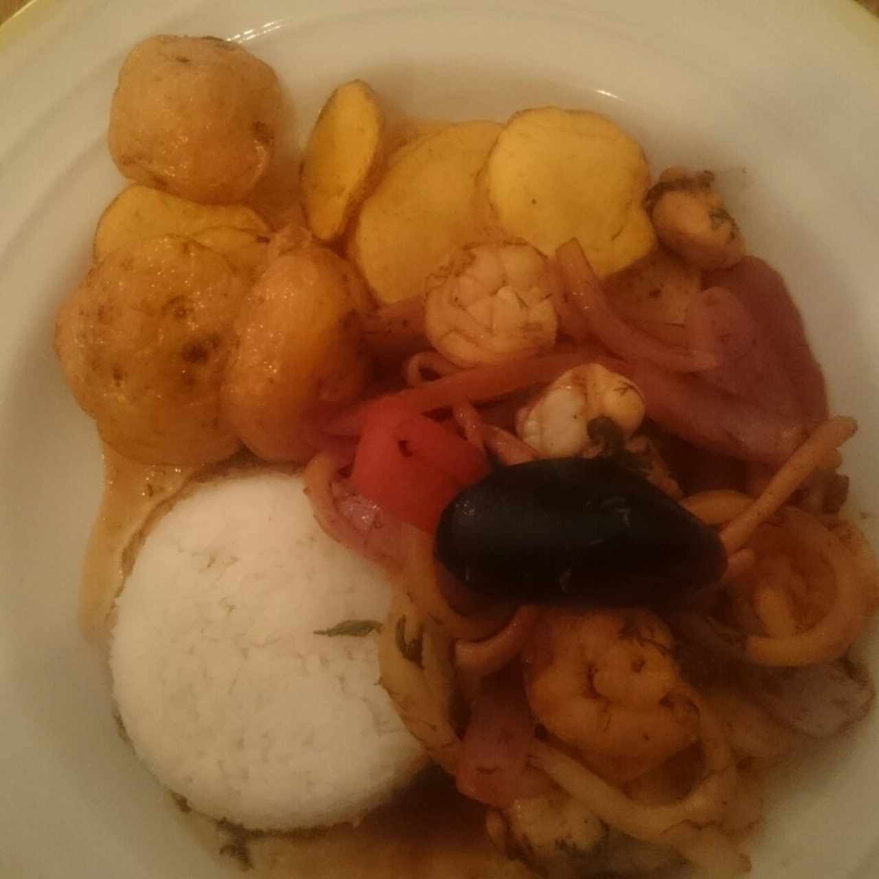 saltado de mariscos 