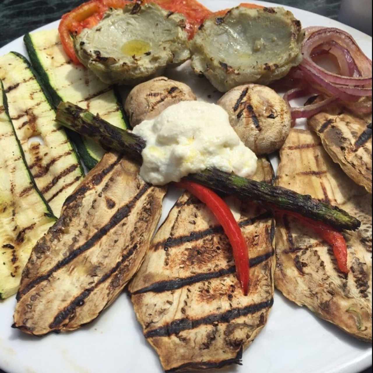 verduras a la parrilla con queso