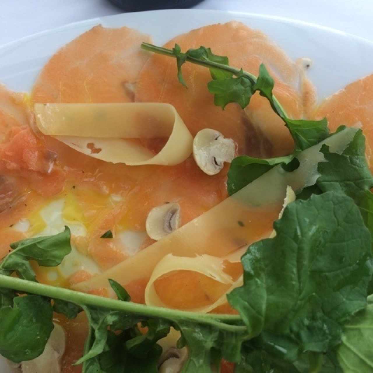 Carpaccio de salmon