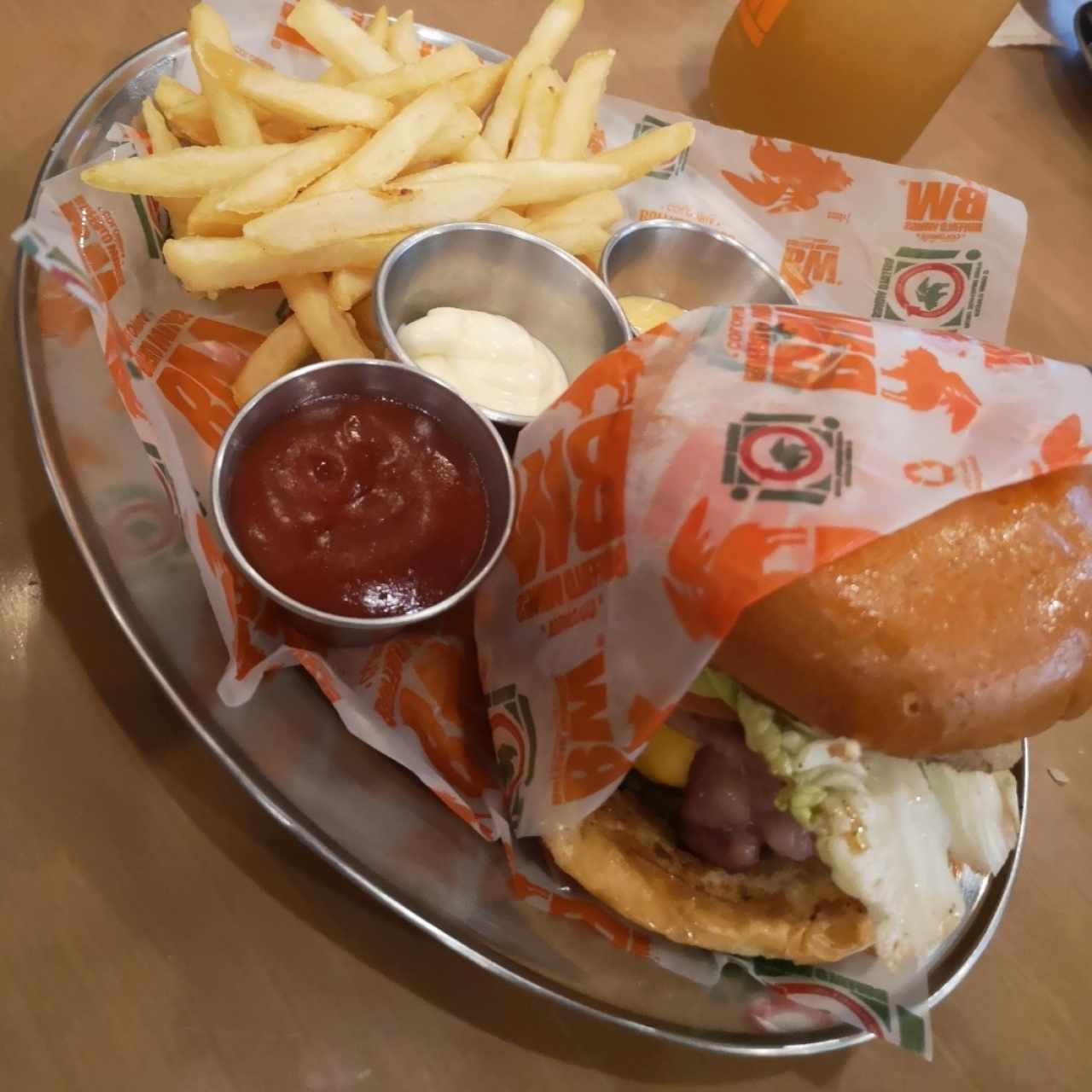 hamburguesa monstruosa