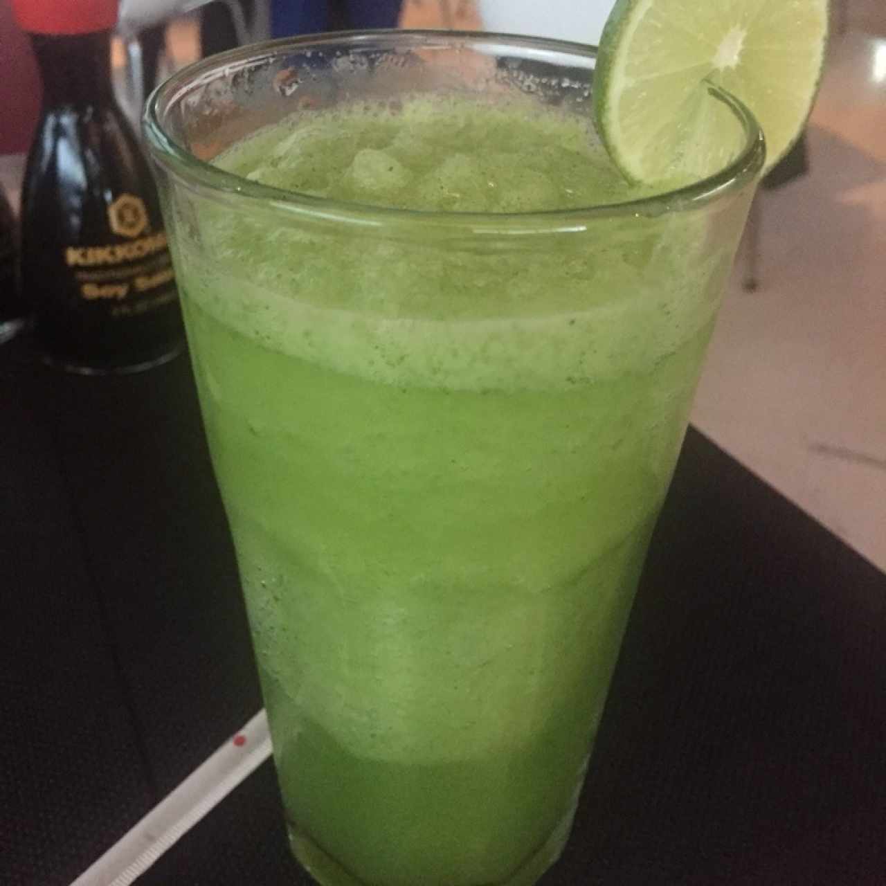 limonada con yerbabuena