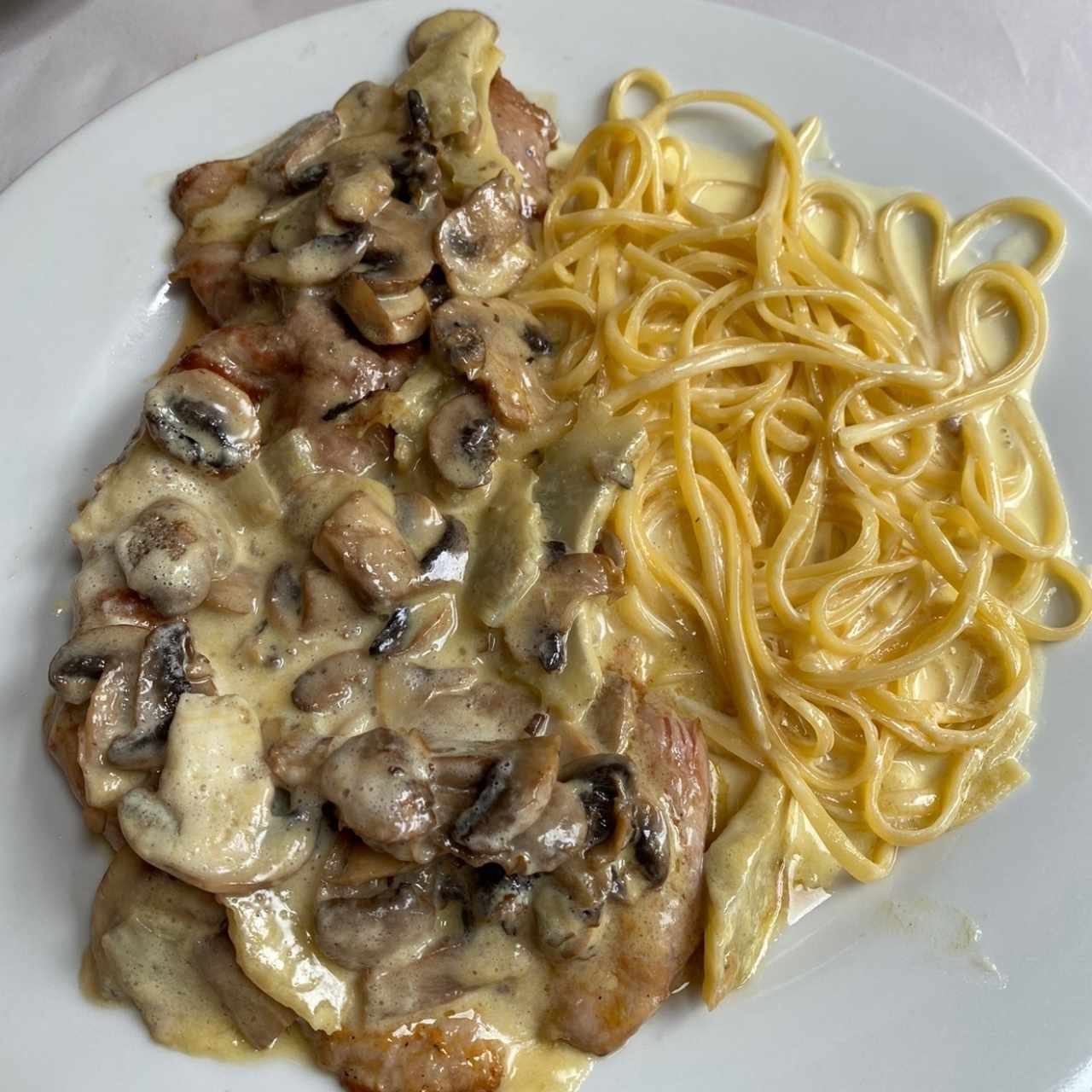 escalope con alcachofa