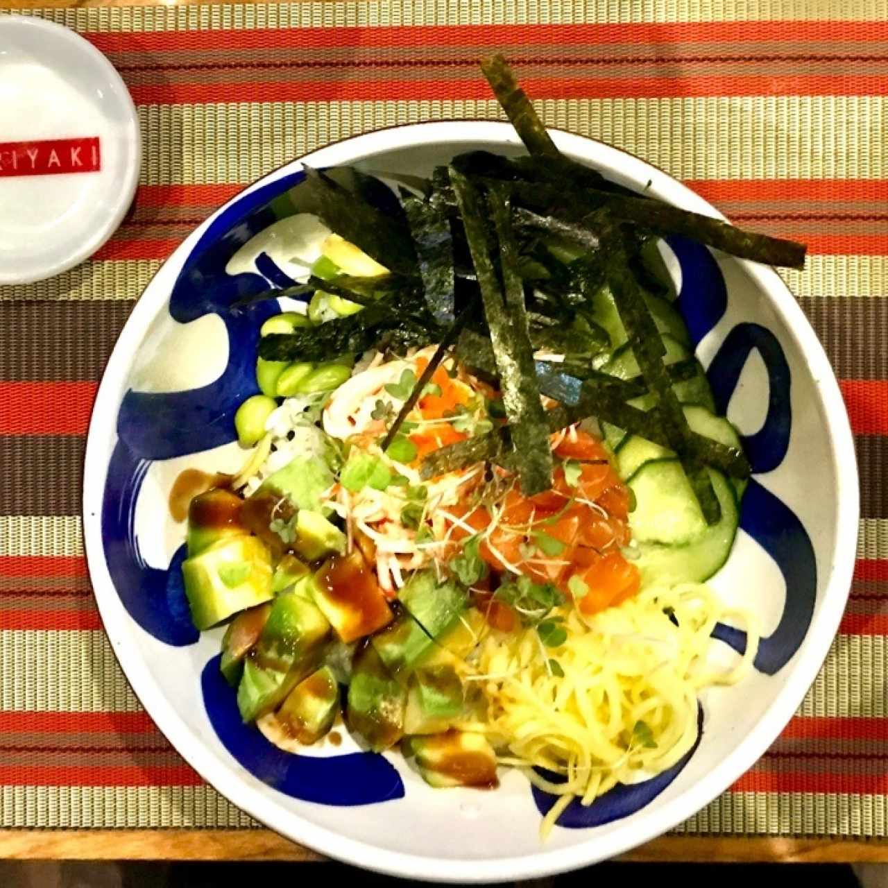 poke de salmon