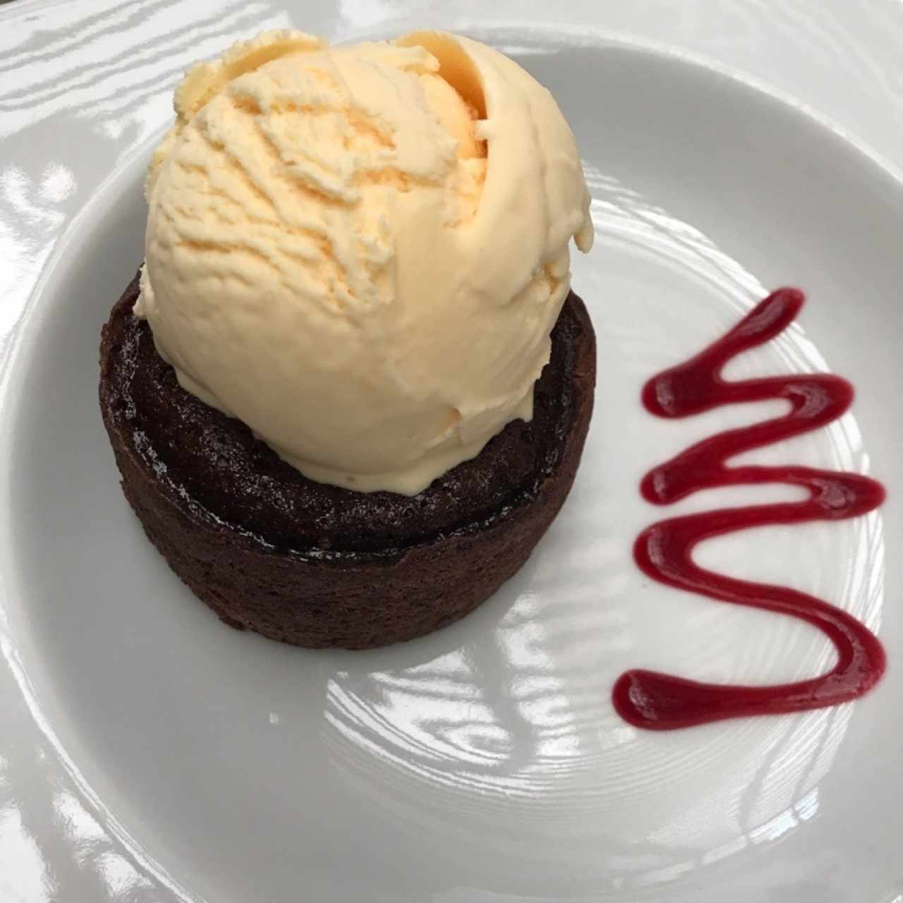 Moelleux de chocolate con helado de vainilla