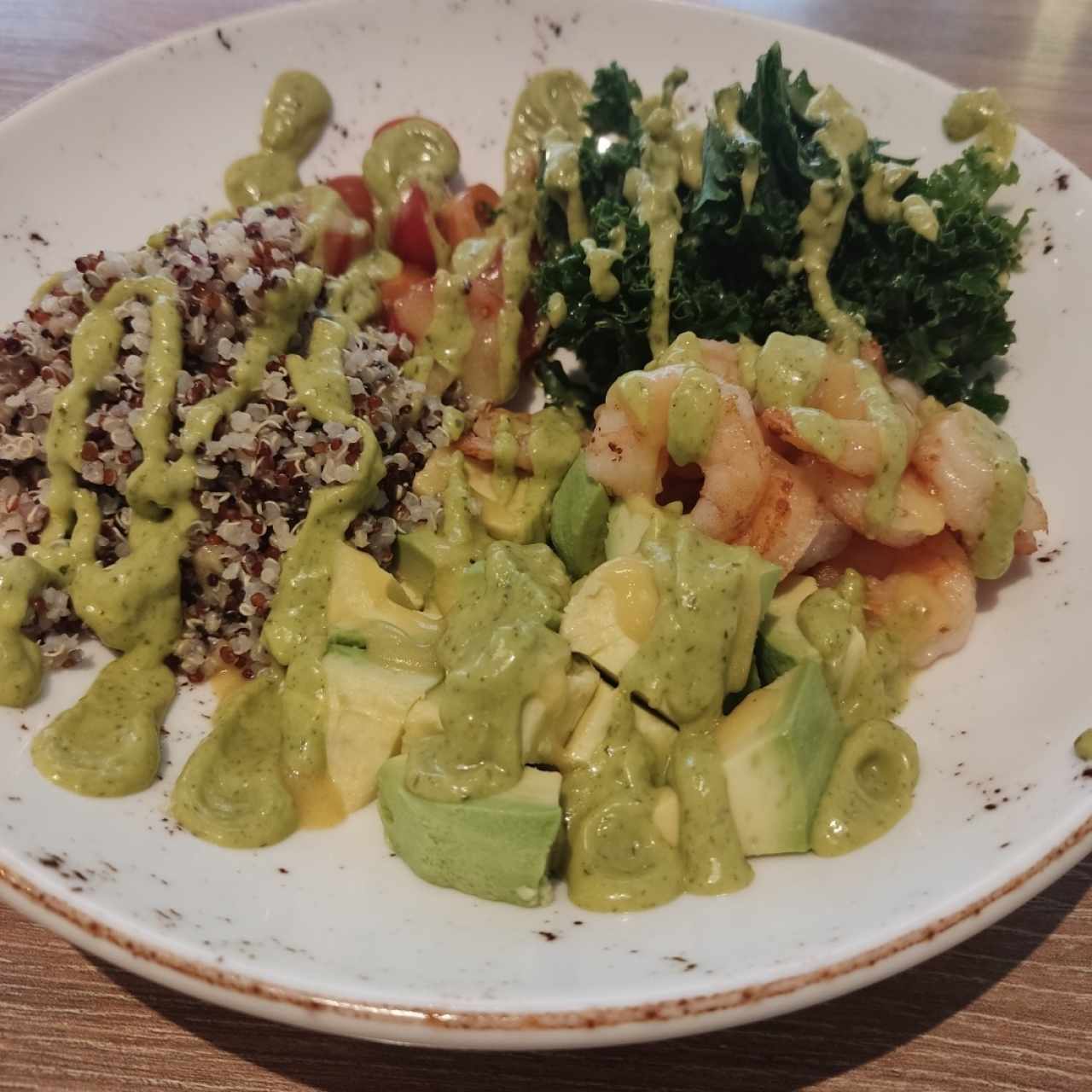 Plato de quinua con camarones