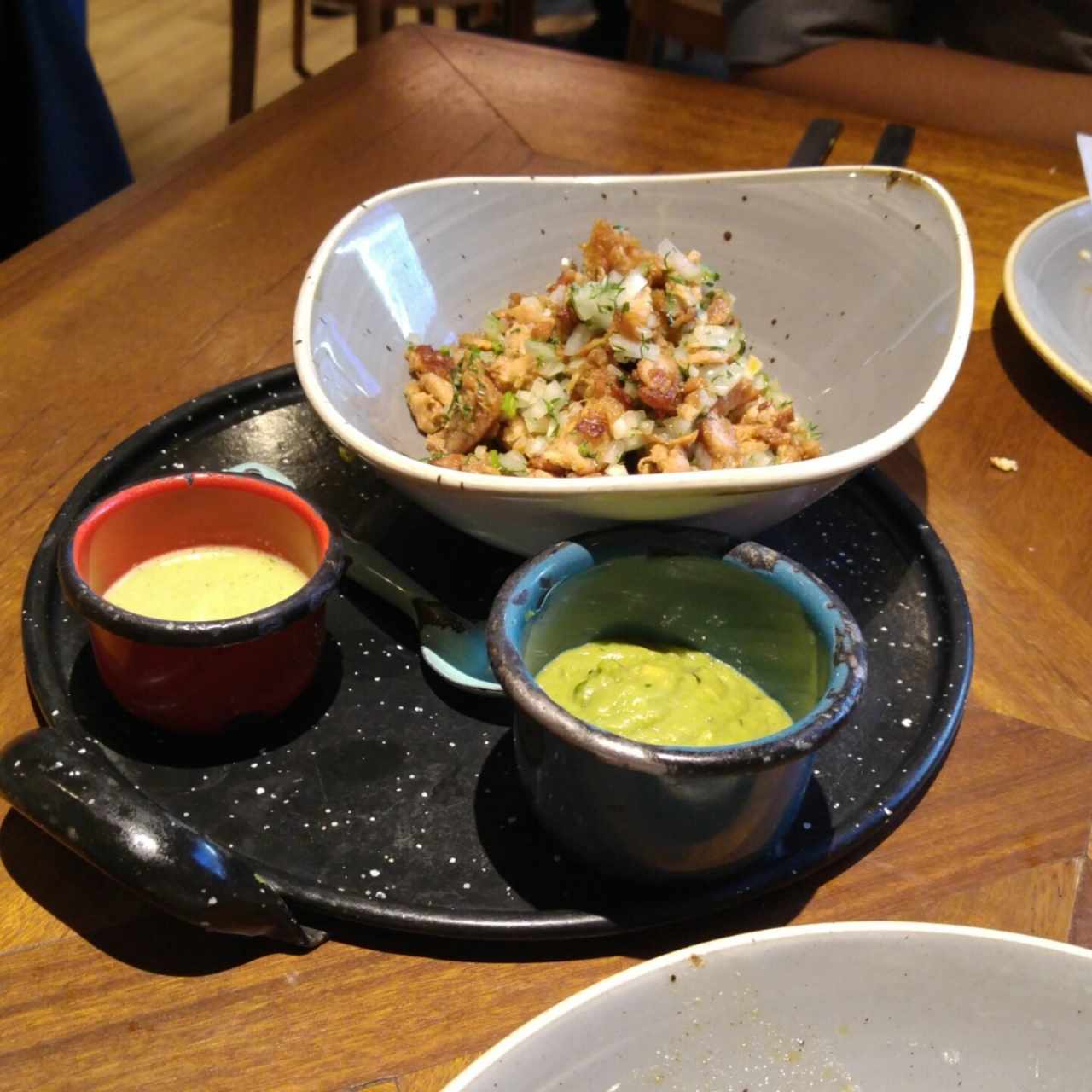 Chicharrón de atún