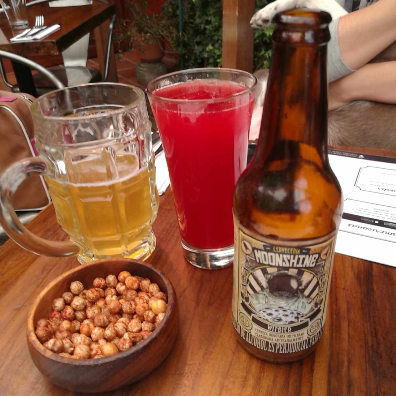 jugo de Mora con cerveza moonshine