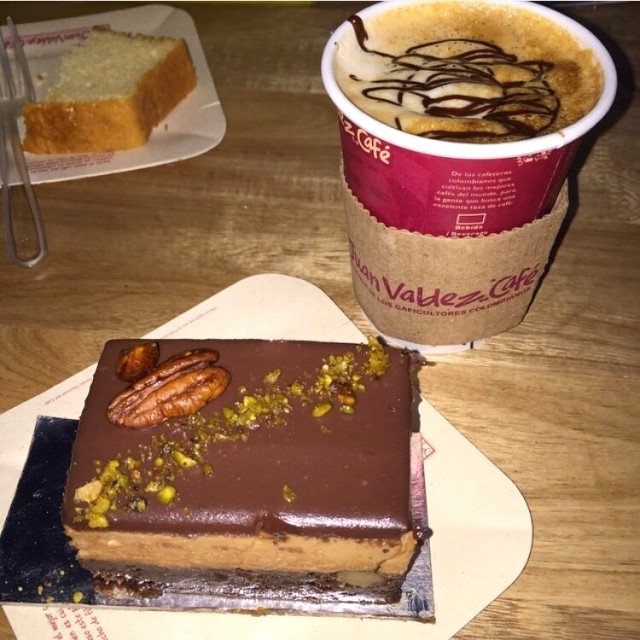 Brownie con mousse Rausch 