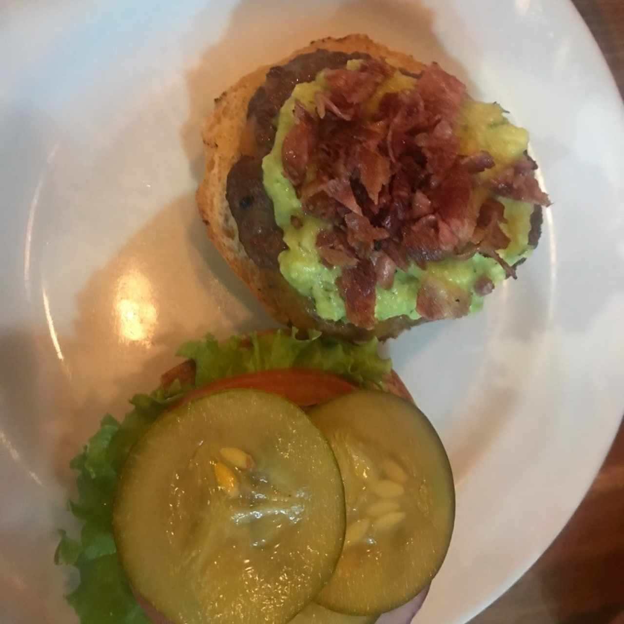 Angus bacon y guacamole juicy lucy  