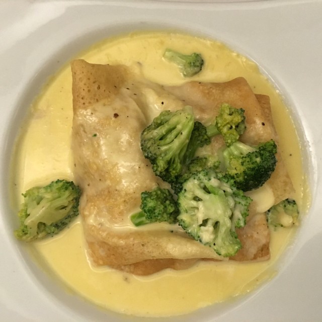 Crepe Pollo, Queso y Brócoli