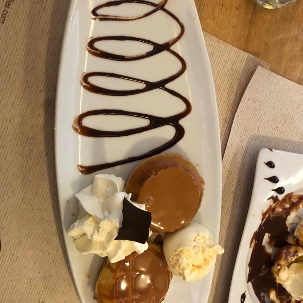 Mini waffle de arequipe