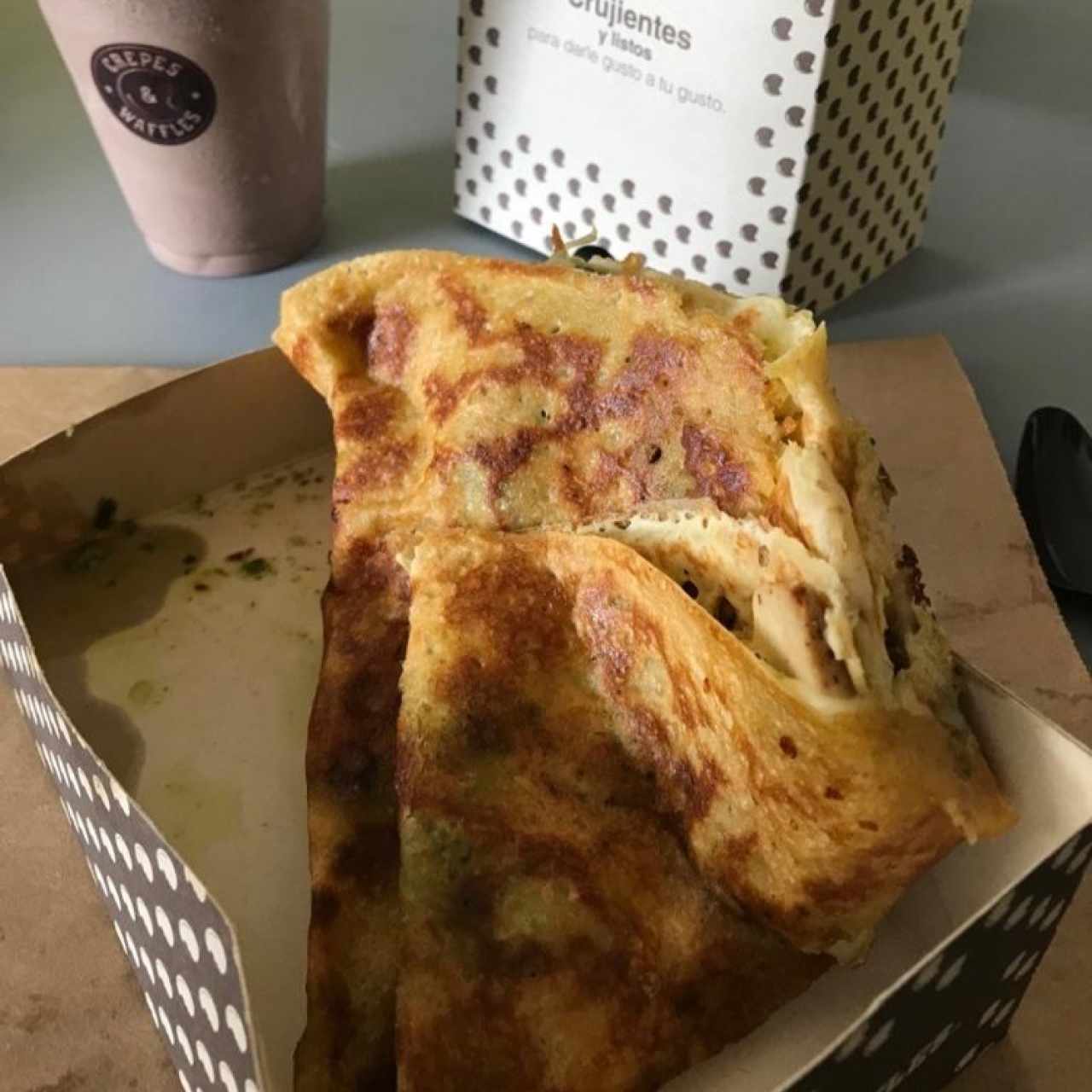 Crepe de Queso, Pechuga de Pavo y Pesto 
