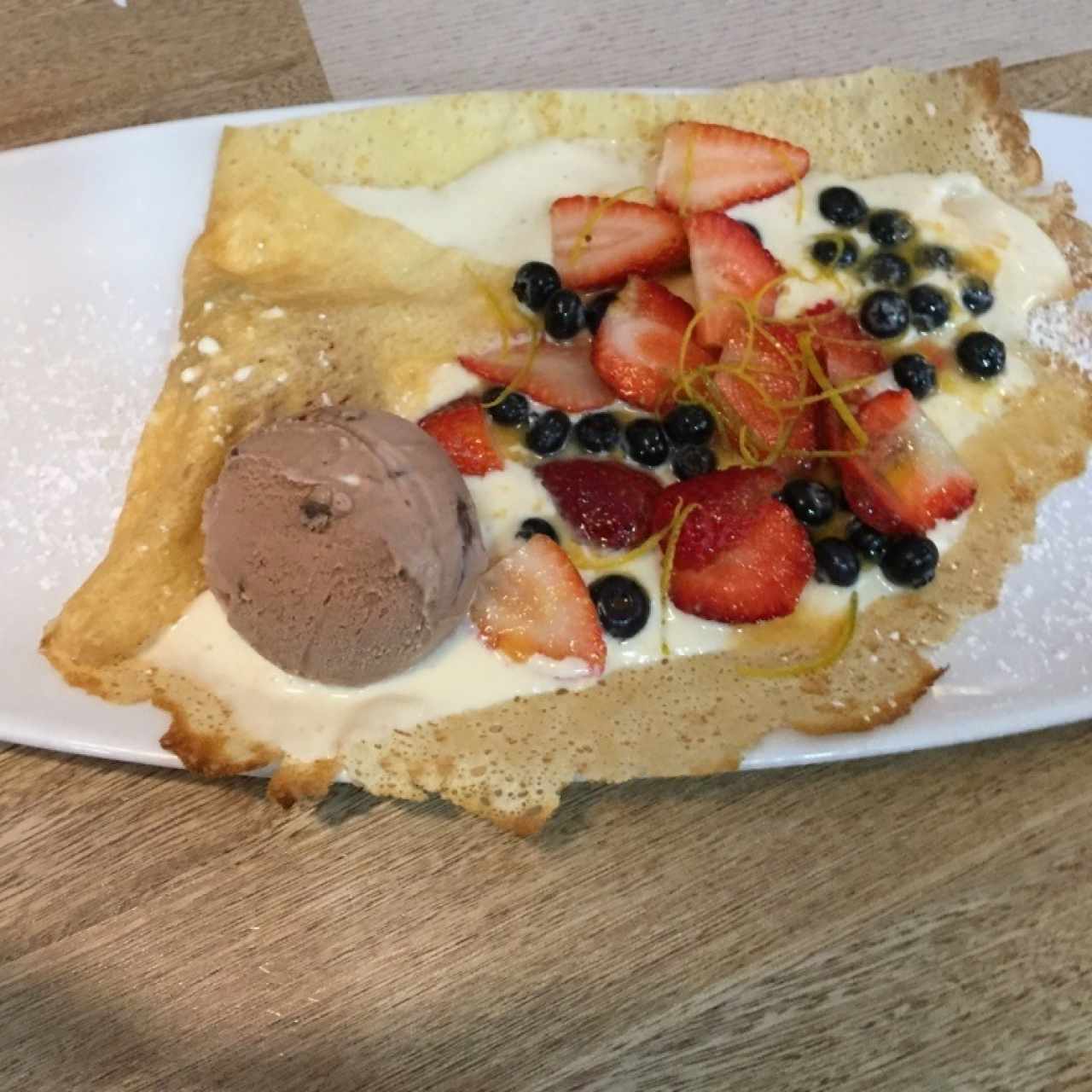 Con limon y frutos rojos