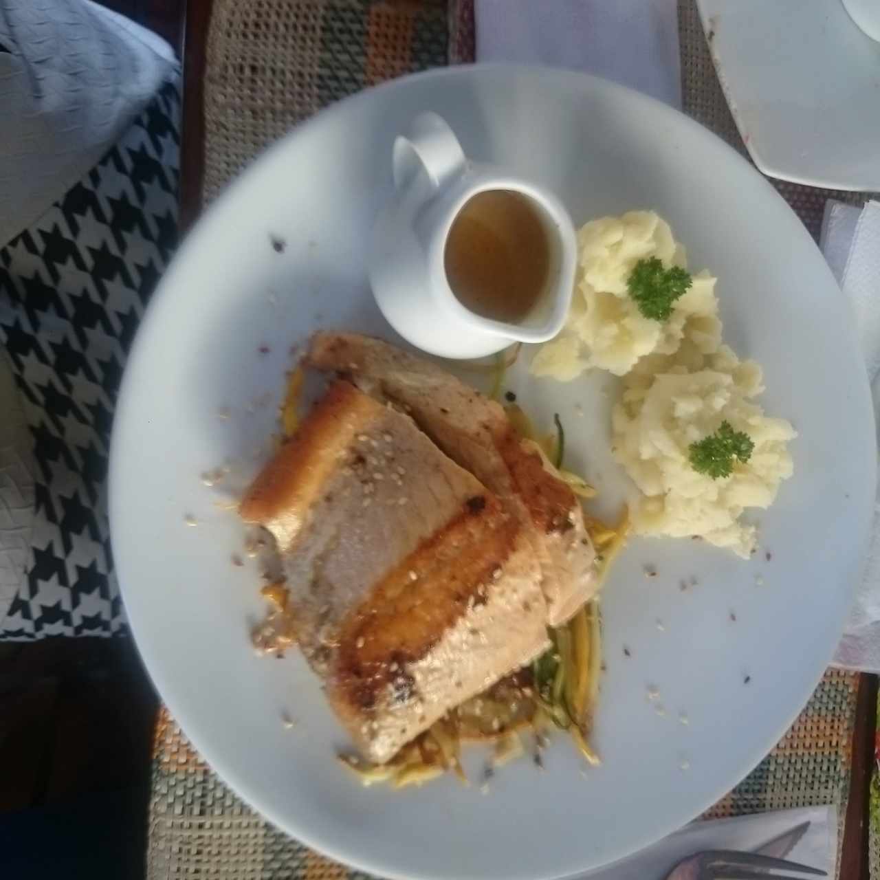 salmón en salsa de maracuyá