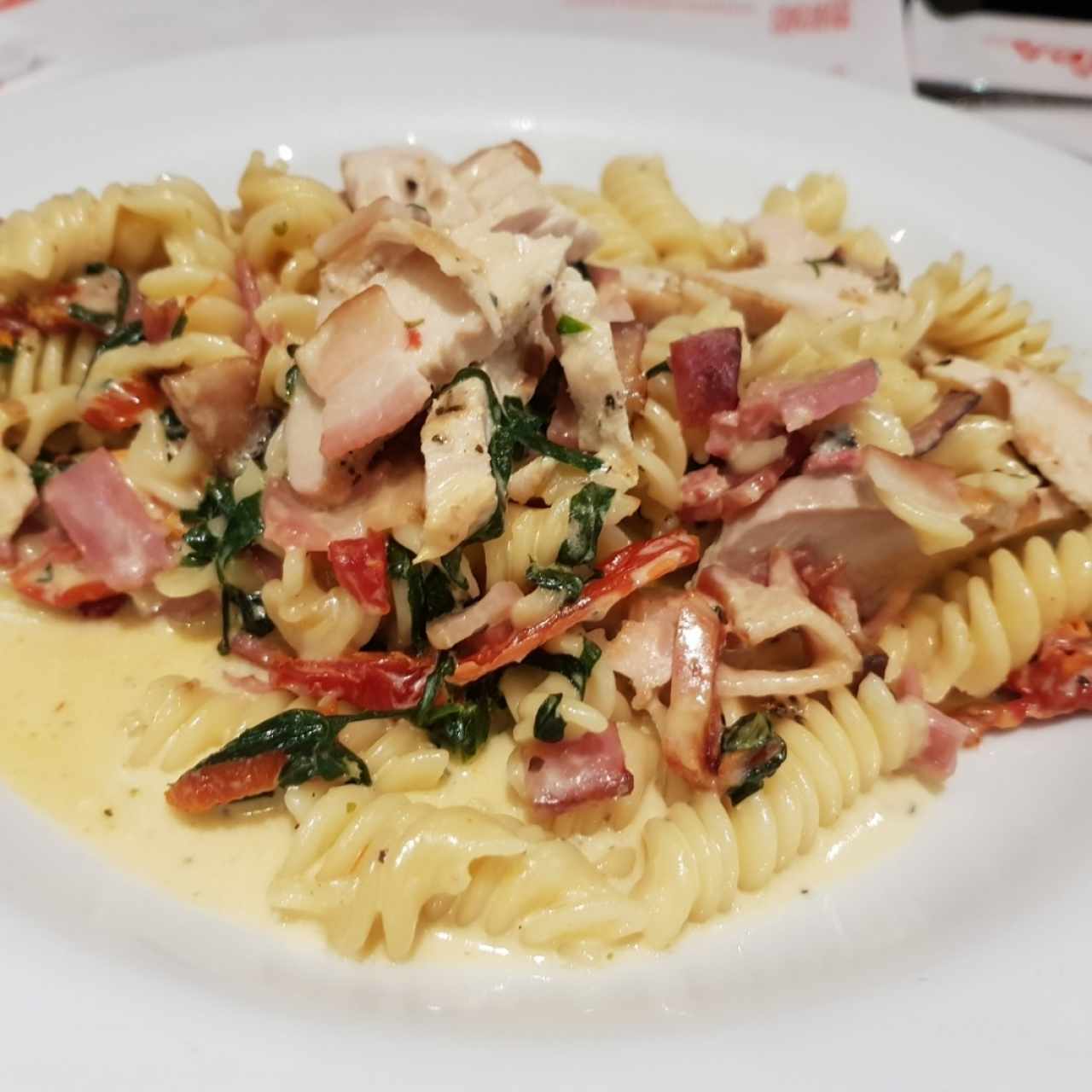 Fusilli jamon tocineta