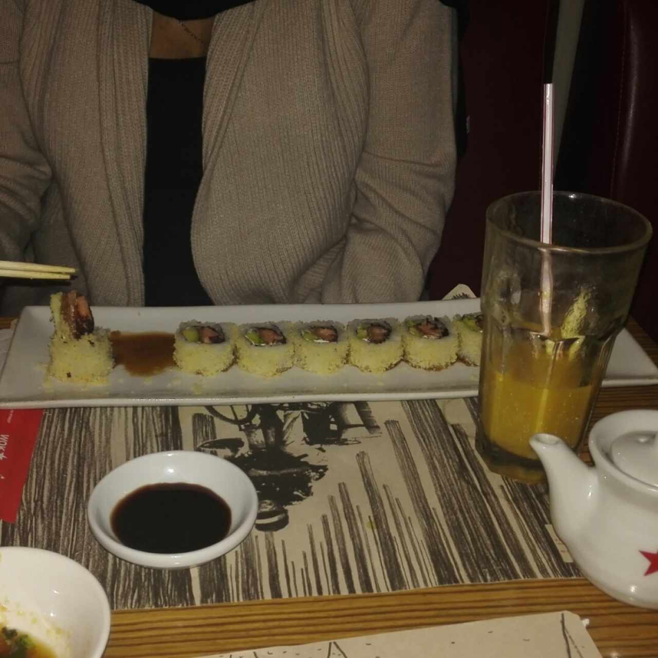 roll de salmon tempurizado