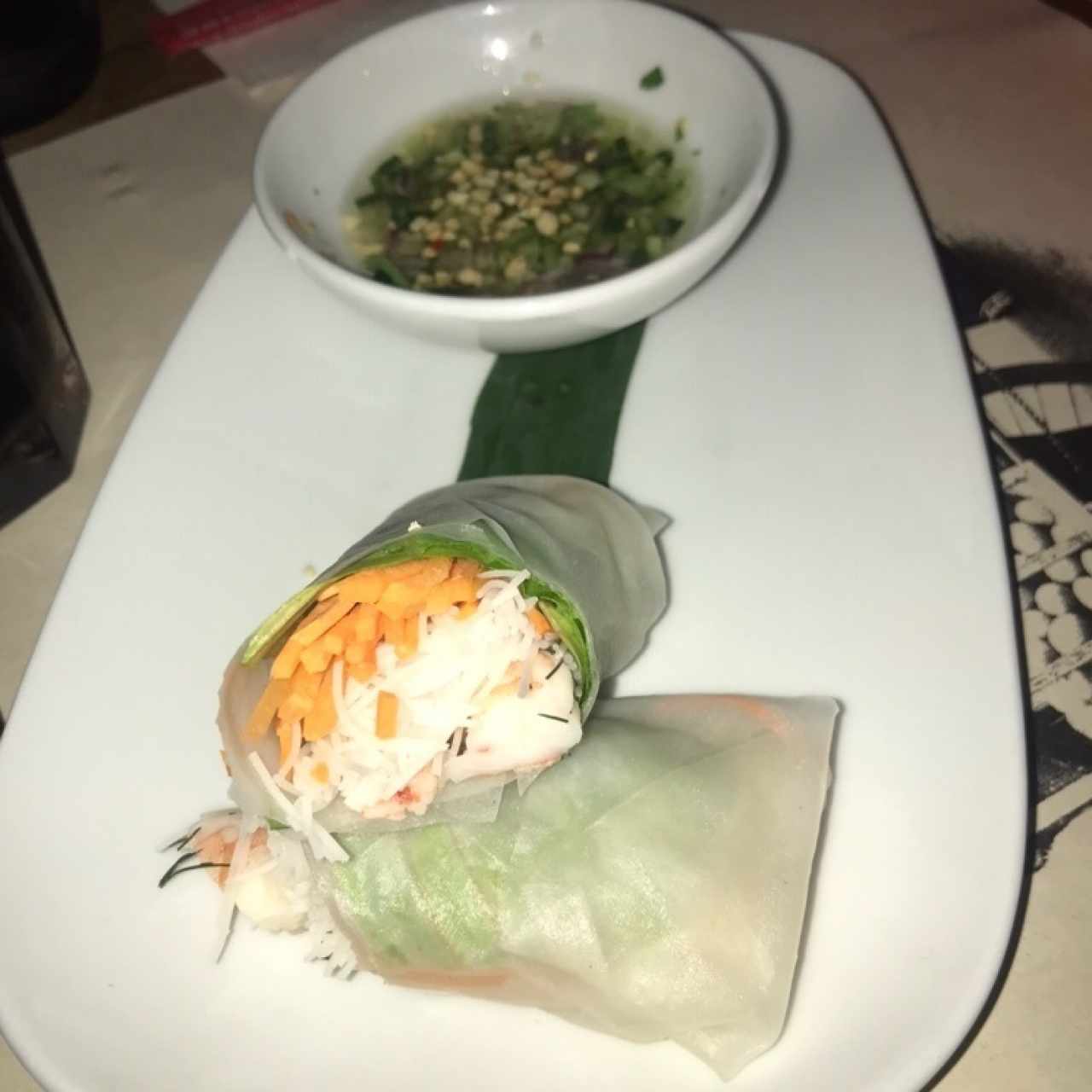 entrada de rollo de arroz con camarón